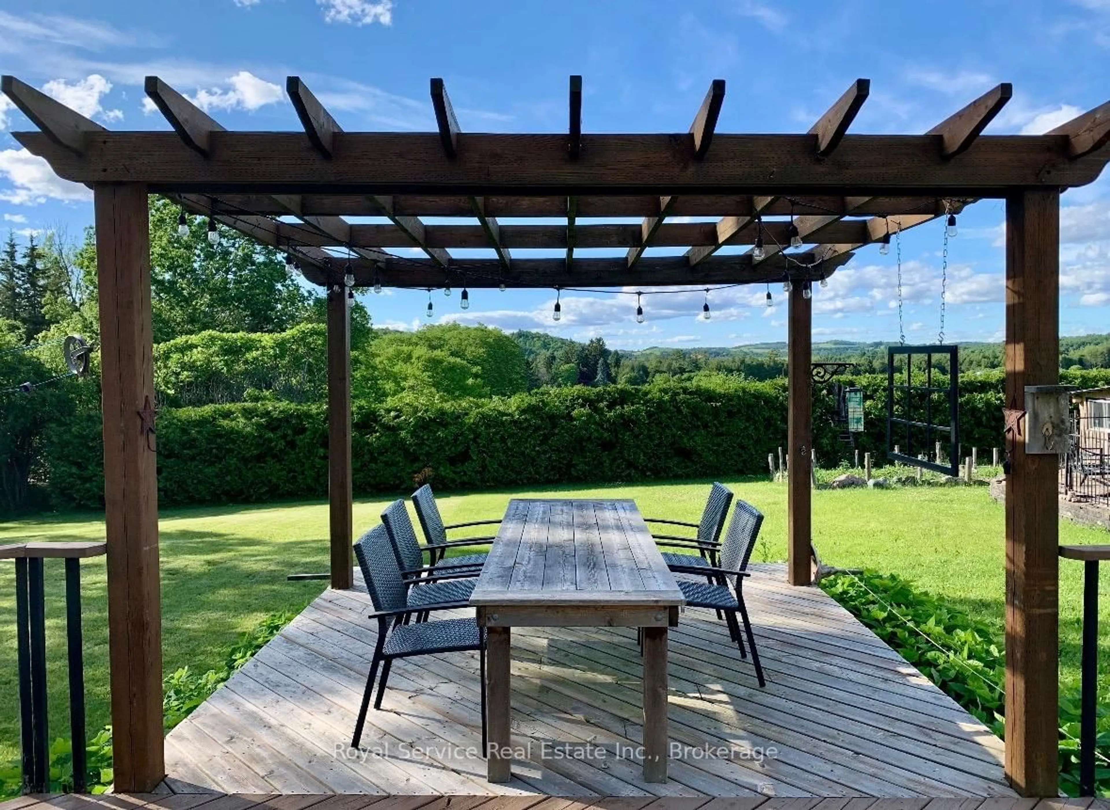 Patio, unknown for 7706 Bickle Hill Rd, Hamilton Township Ontario K9A 4J7