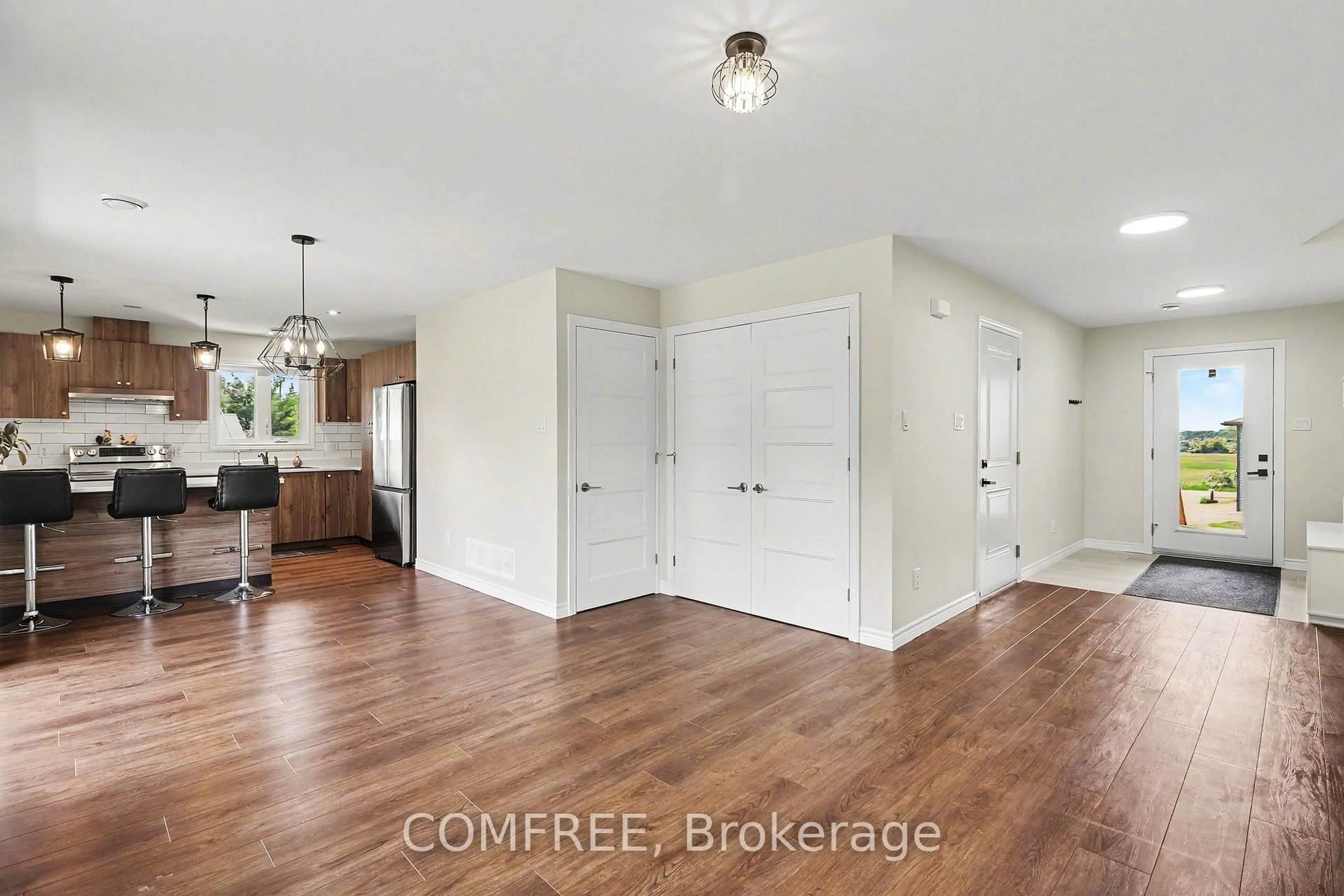 A pic of a room for 1317 Rodney Lane, North Dundas Ontario K0C 2K0