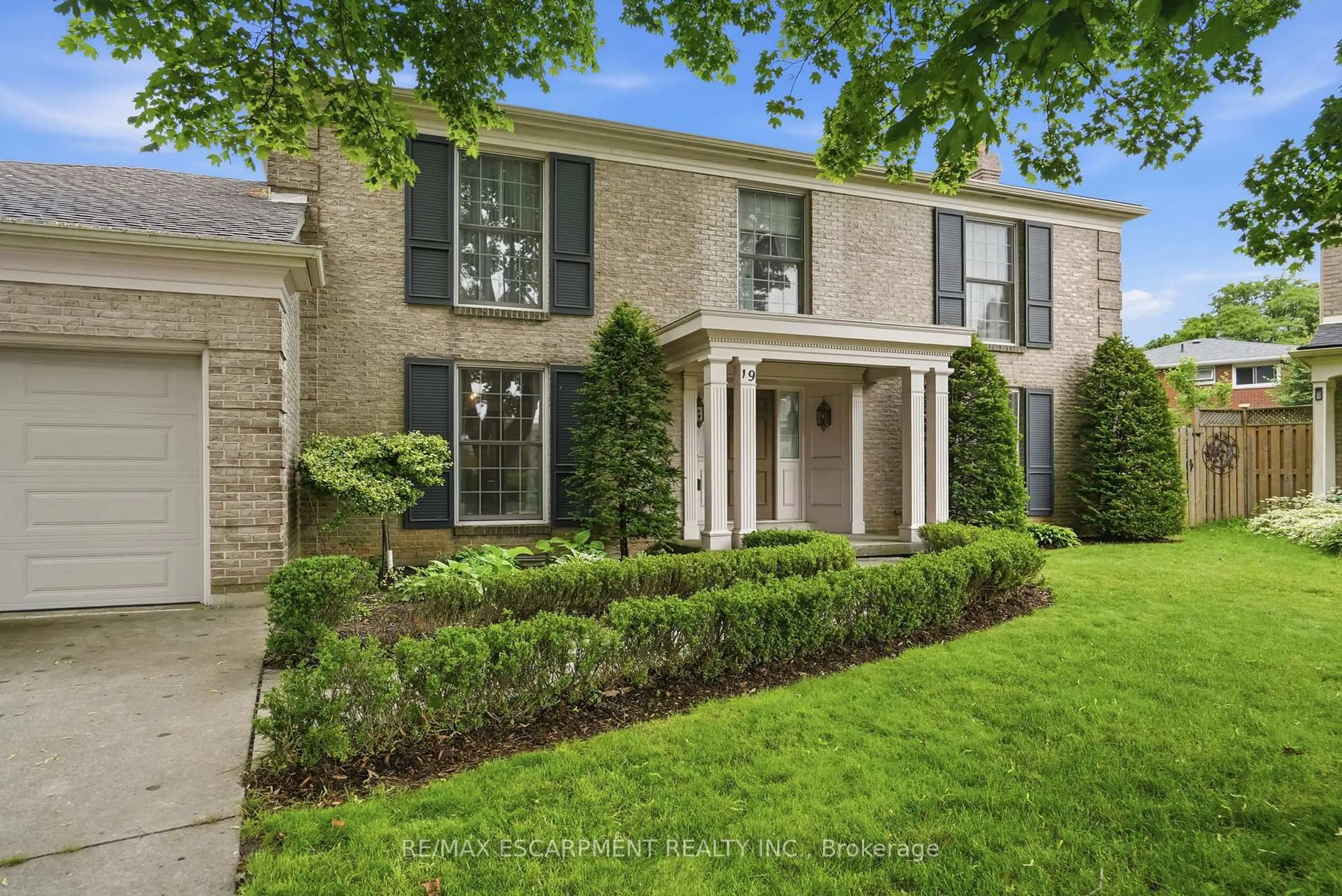 Home with brick exterior material, street for 19 Verdun Crt, Hamilton Ontario L9C 5W9