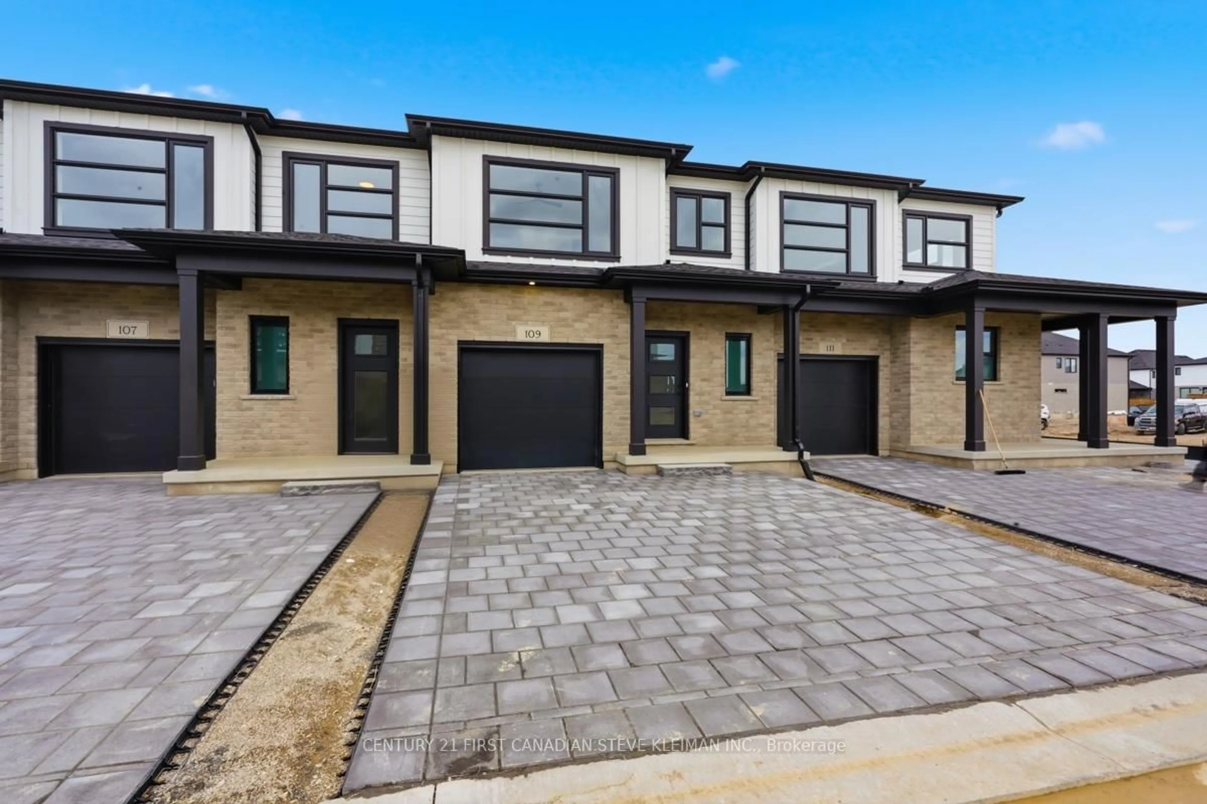Unknown for 2840 Buroak Dr #101, London North Ontario N6H 0L8