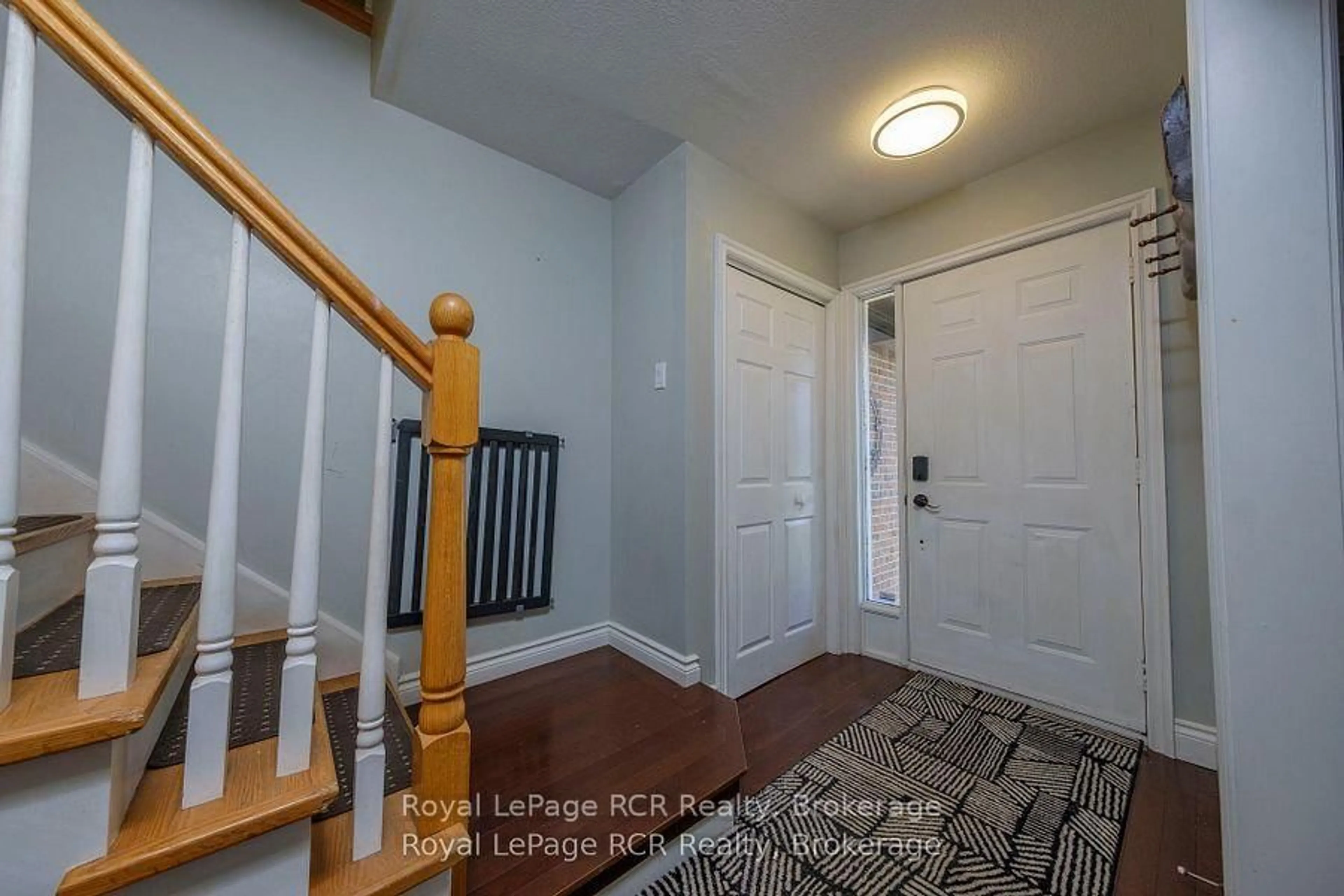 Indoor entryway for 396 Murray Blvd, Kincardine Ontario N2Z 3B3