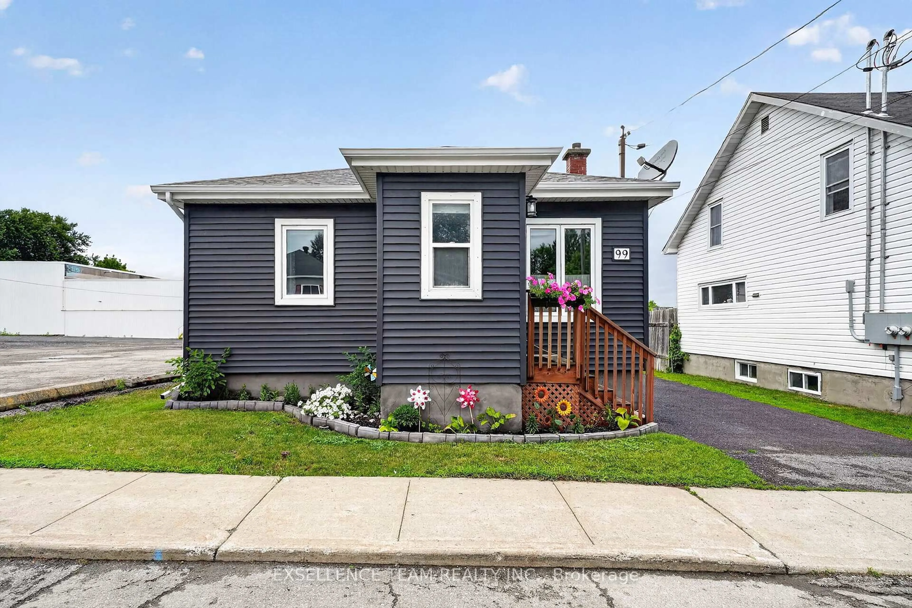 Home with vinyl exterior material, street for 99 Lochiel St, North Glengarry Ontario K0C 1A0