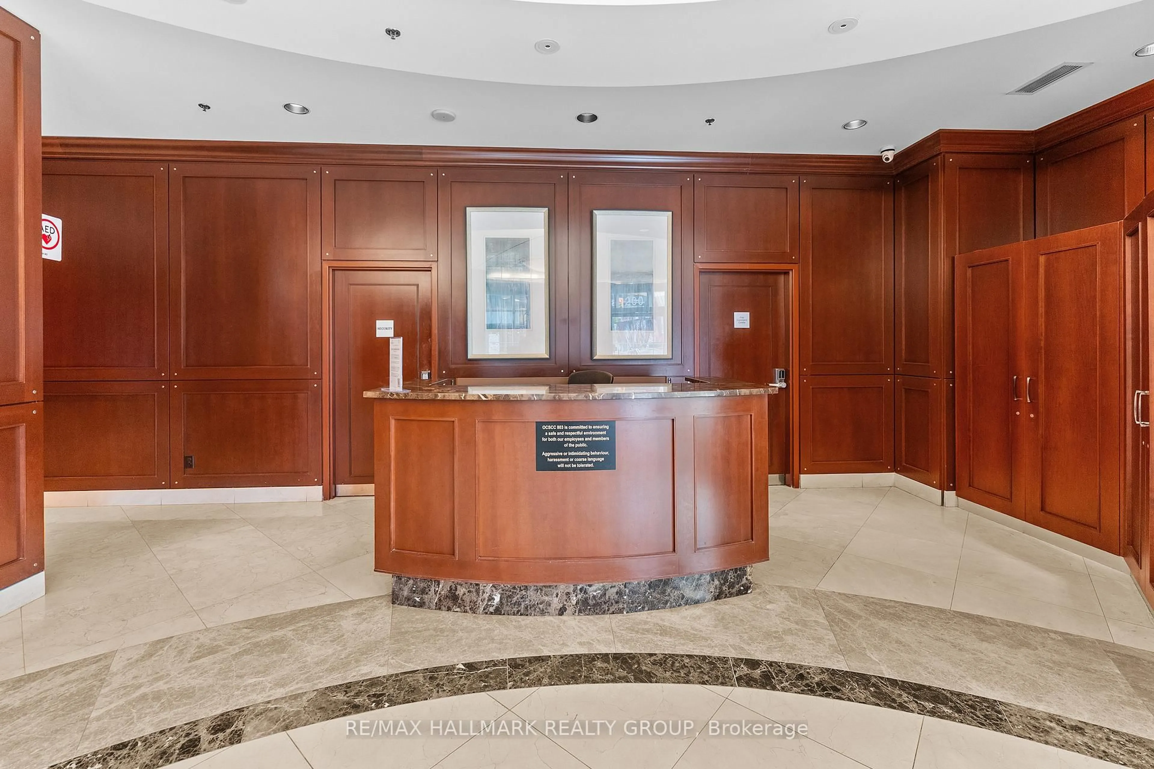 Lobby for 200 Rideau St #1702, Ottawa Ontario K1N 5Y1