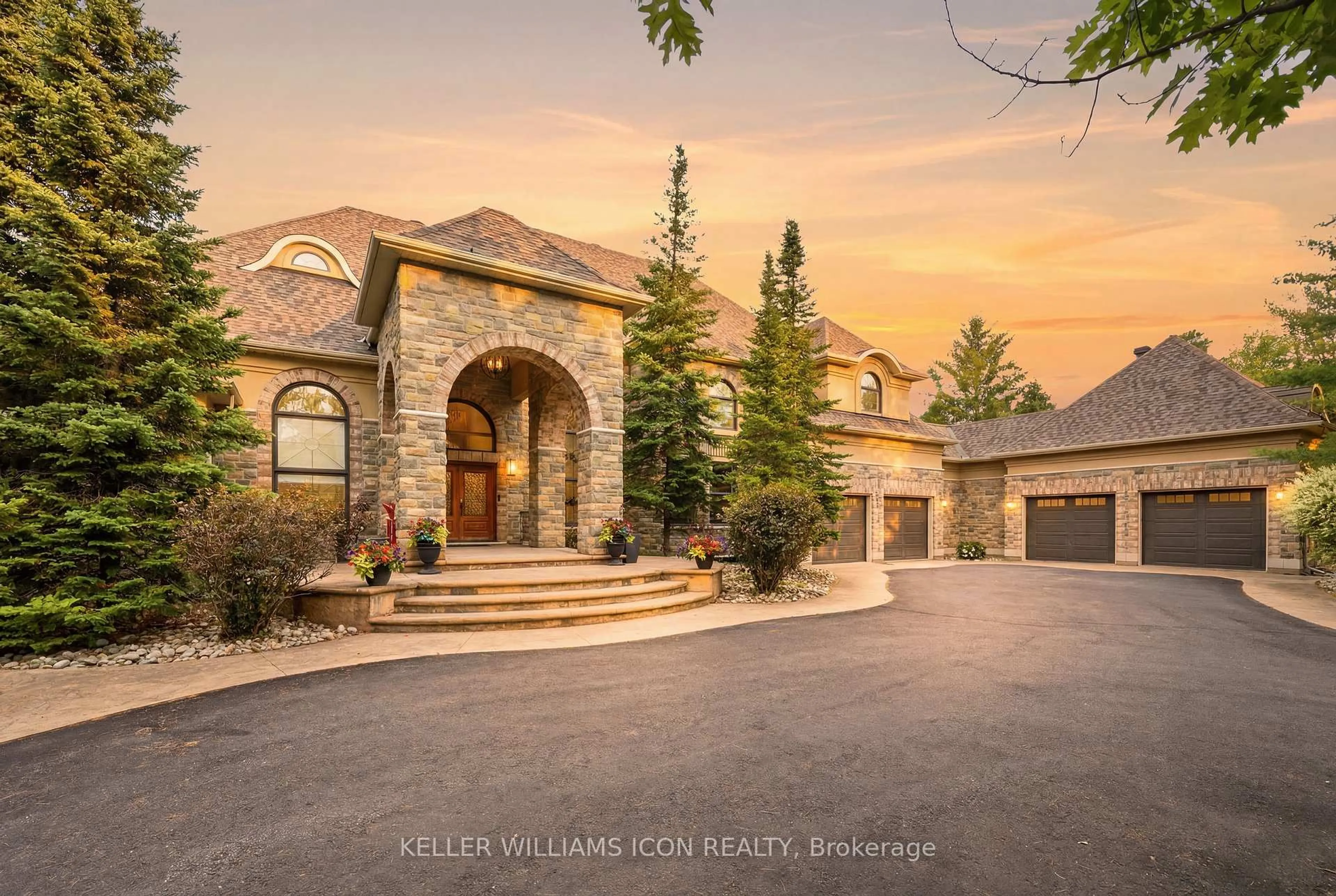 Home with brick exterior material, unknown for 5801 Longhearth Way, Ottawa Ontario K4M 1M2