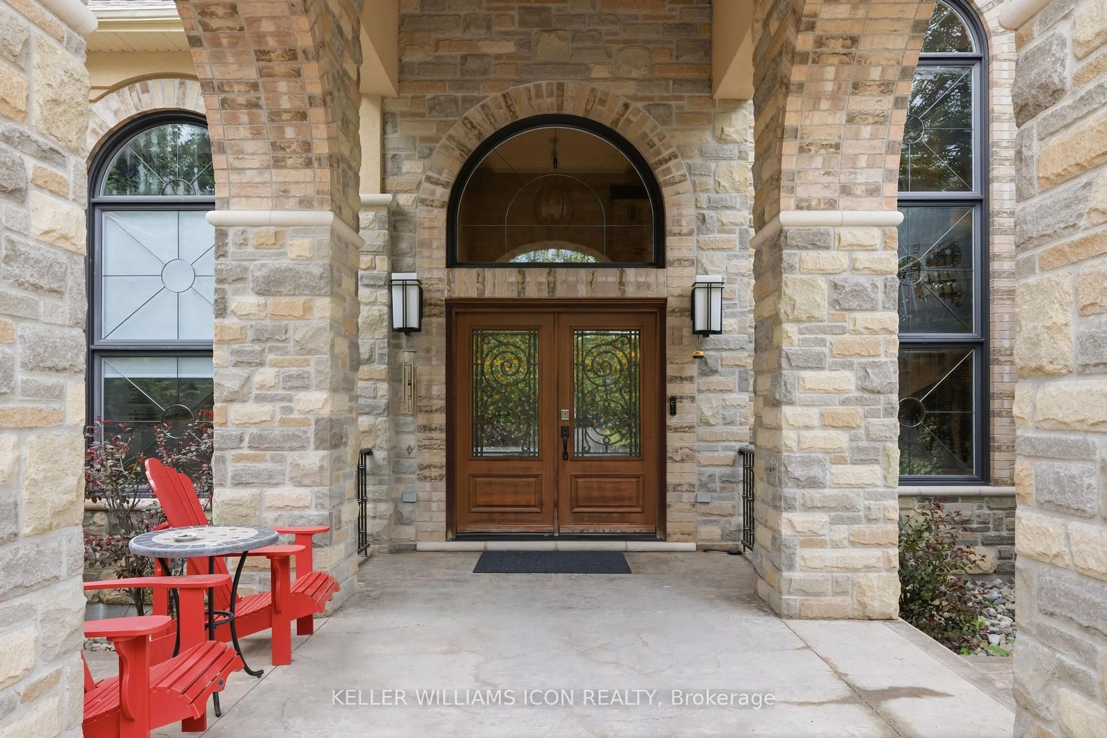 Indoor entryway for 5801 Longhearth Way, Ottawa Ontario K4M 1M2