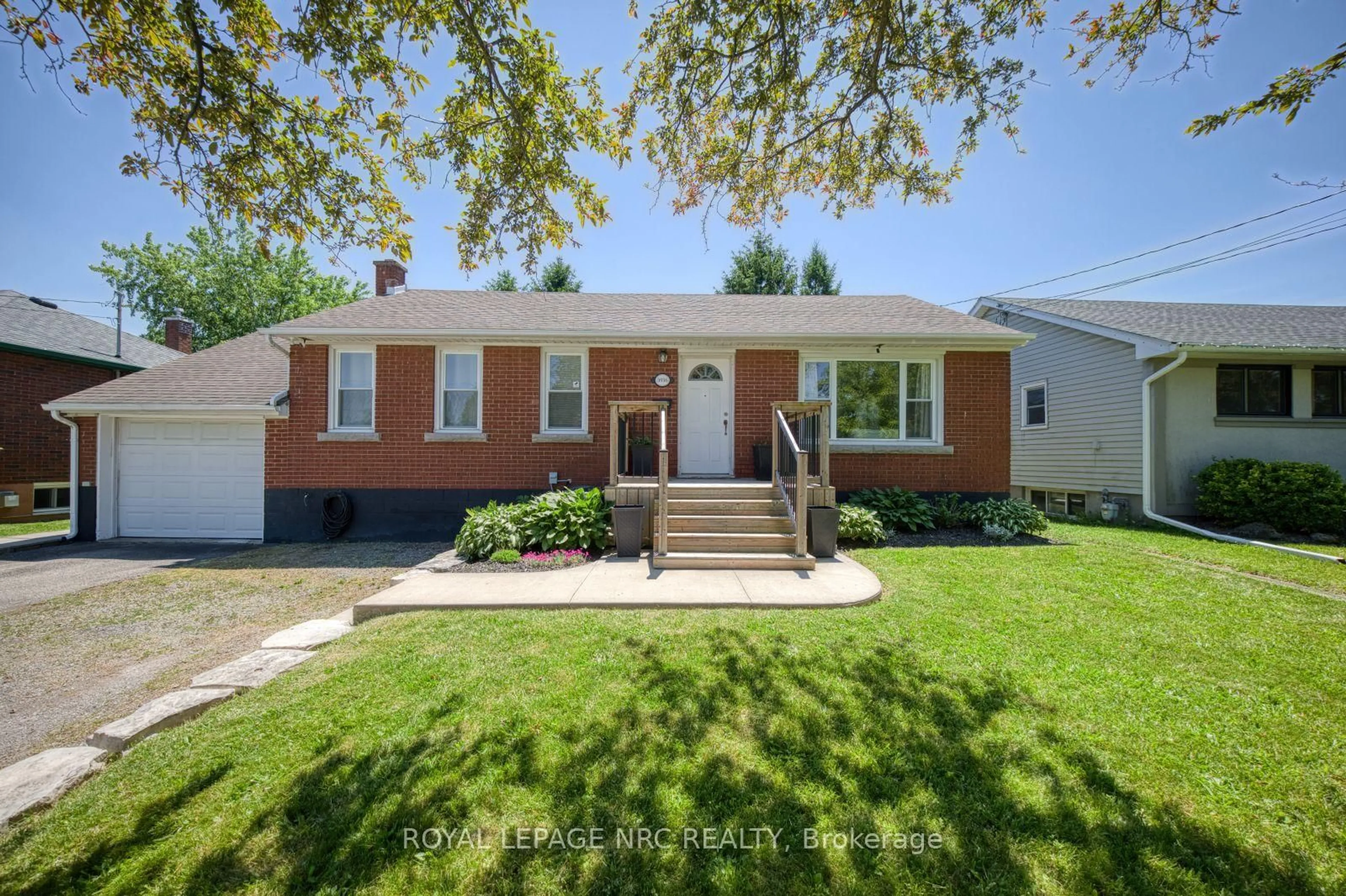 Home with brick exterior material, street for 5916 CARMAN St, Niagara Falls Ontario L2J 1S1