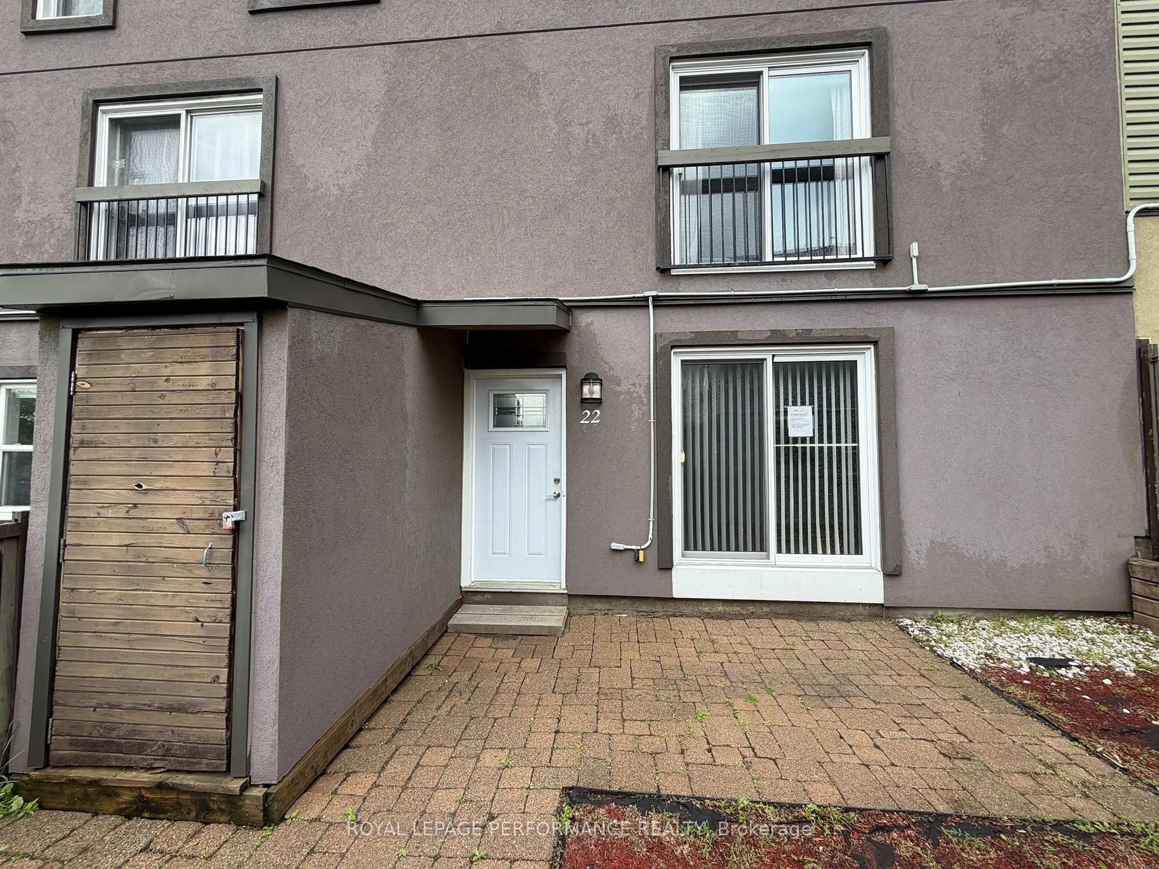 A pic from outside/outdoor area/front of a property/back of a property/a pic from drone, street for 1250 Mcwatters Rd #22, Ottawa Ontario K2C 3P5