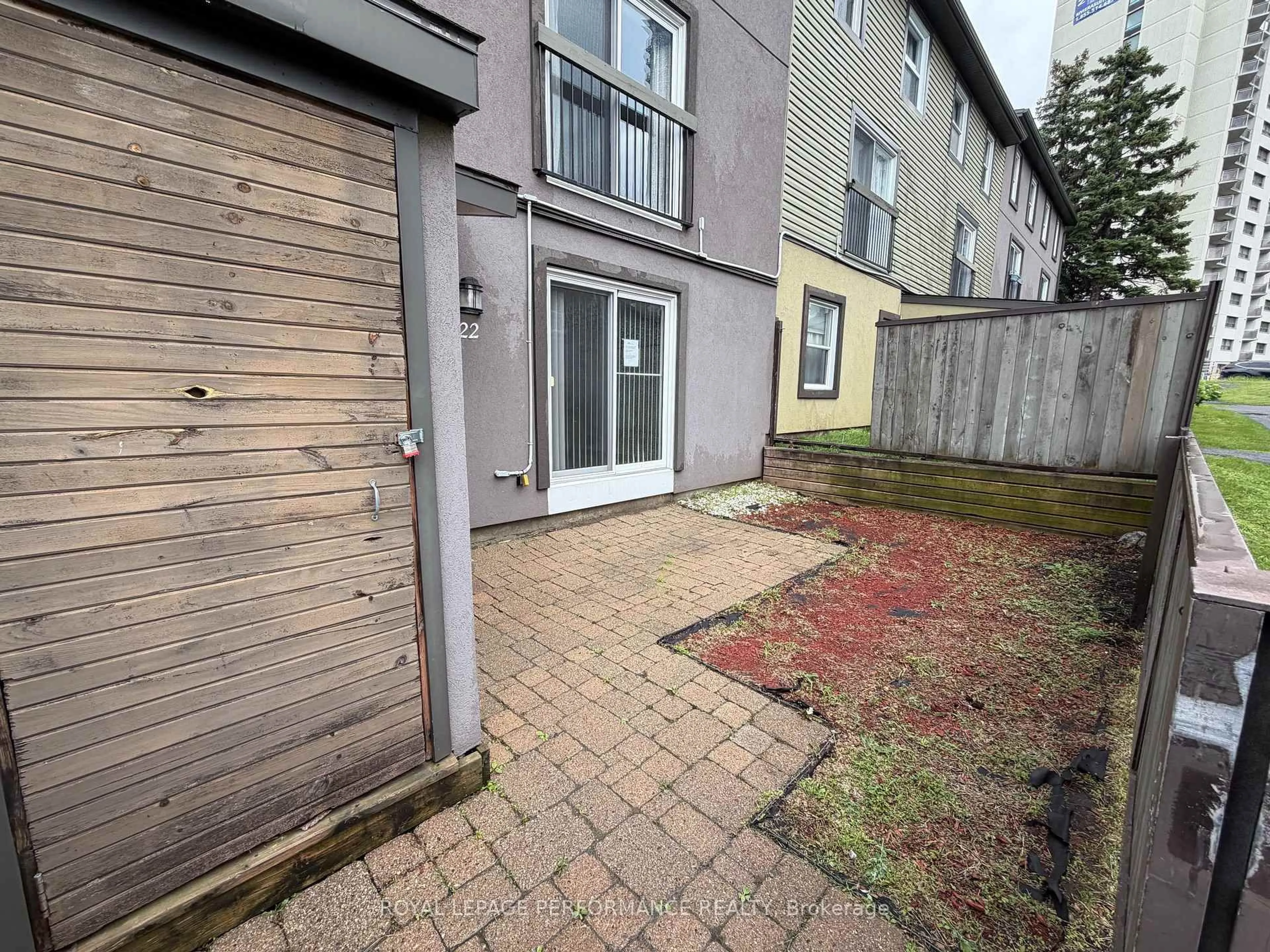 A pic from outside/outdoor area/front of a property/back of a property/a pic from drone, street for 1250 Mcwatters Rd #22, Ottawa Ontario K2C 3P5