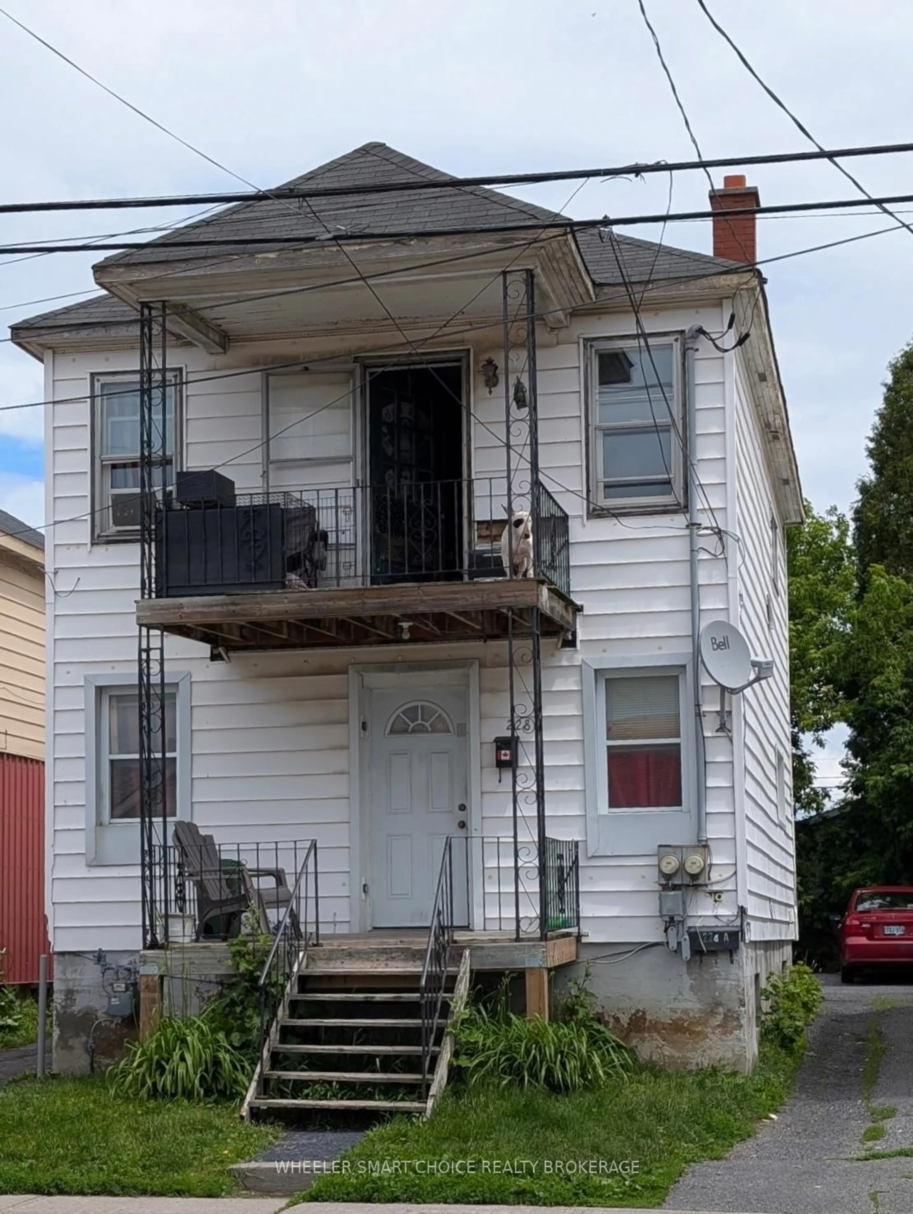 Home with vinyl exterior material, building for 228 McConnell Ave, Cornwall Ontario K6H 4L3
