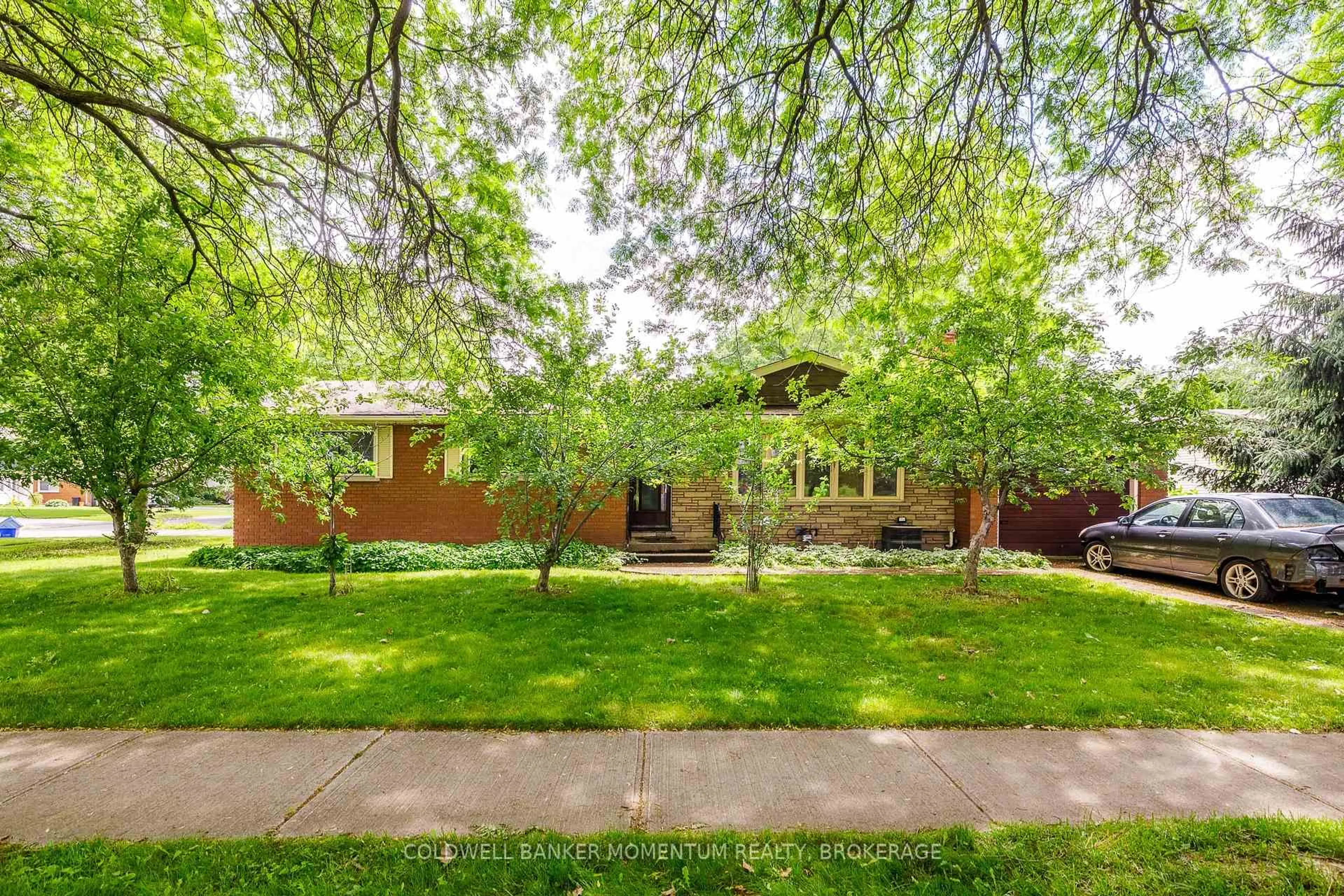 Home with brick exterior material, street for 6416 Clare Cres, Niagara Falls Ontario L2G 2E2
