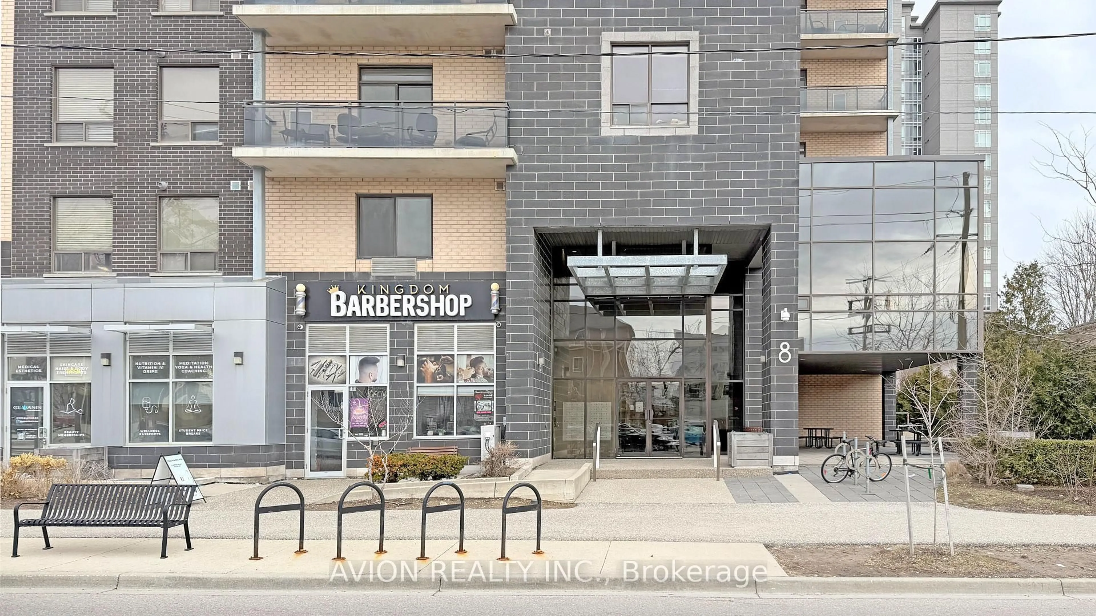 Unknown for 8 HICKORY St #806, Waterloo Ontario N2L 3H6
