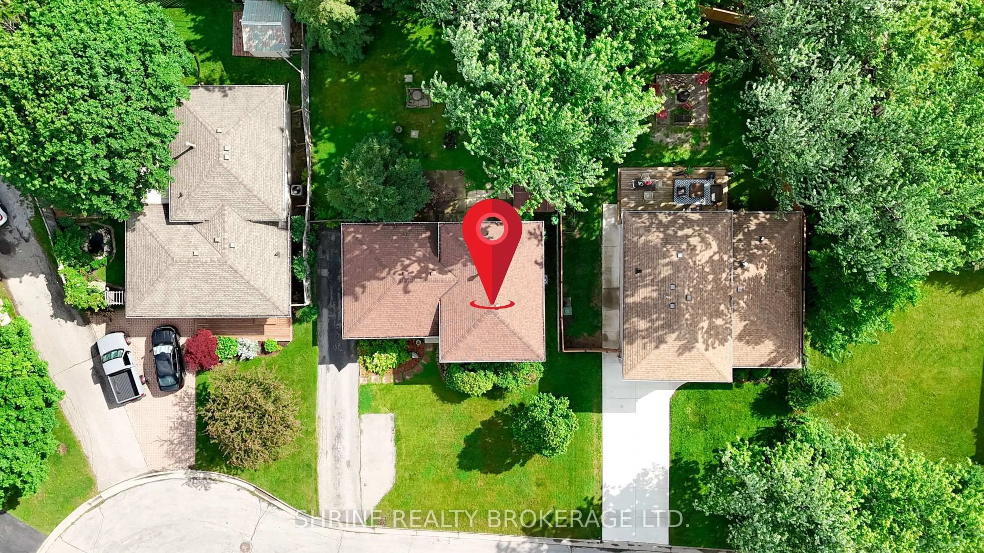 A pic from outside/outdoor area/front of a property/back of a property/a pic from drone, street for 43 Stirling Cres, St. Thomas Ontario N5P 3R4