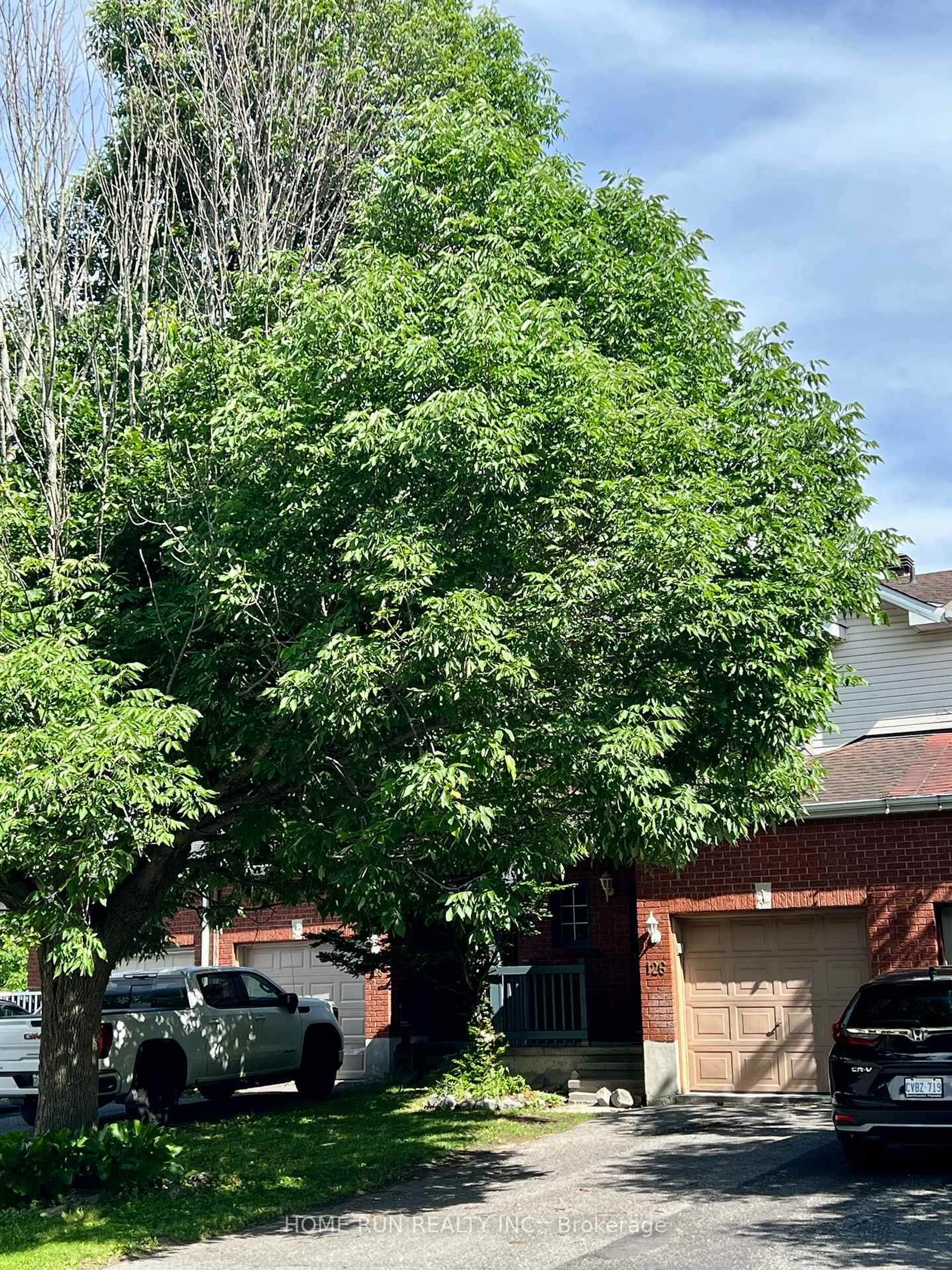 Unknown for 126 Daventry Cres, Ottawa Ontario K2J 4M7