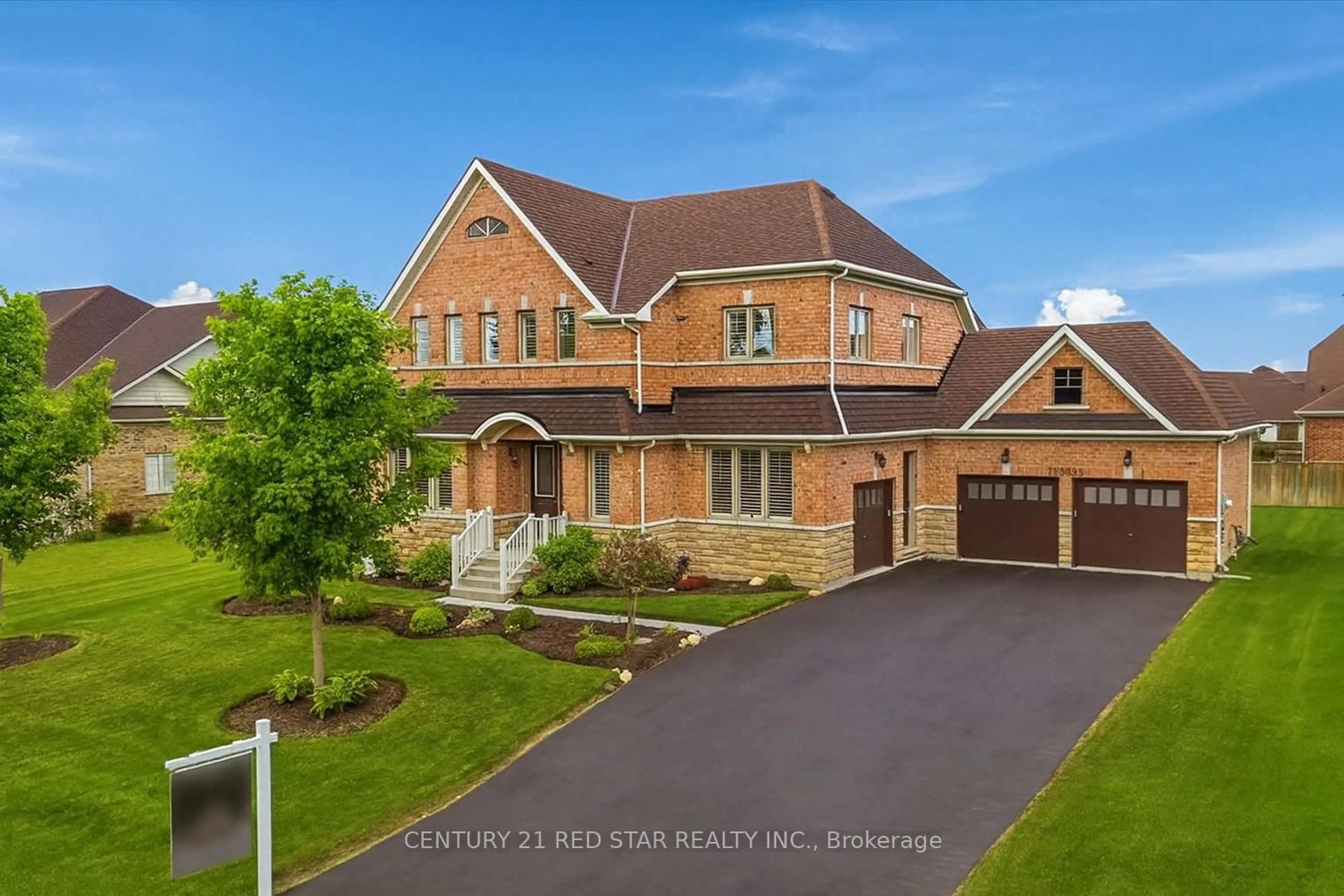 A pic from outside/outdoor area/front of a property/back of a property/a pic from drone, street for 713095 First Line EHS, Mono Line, Mono Ontario L9W 6W7