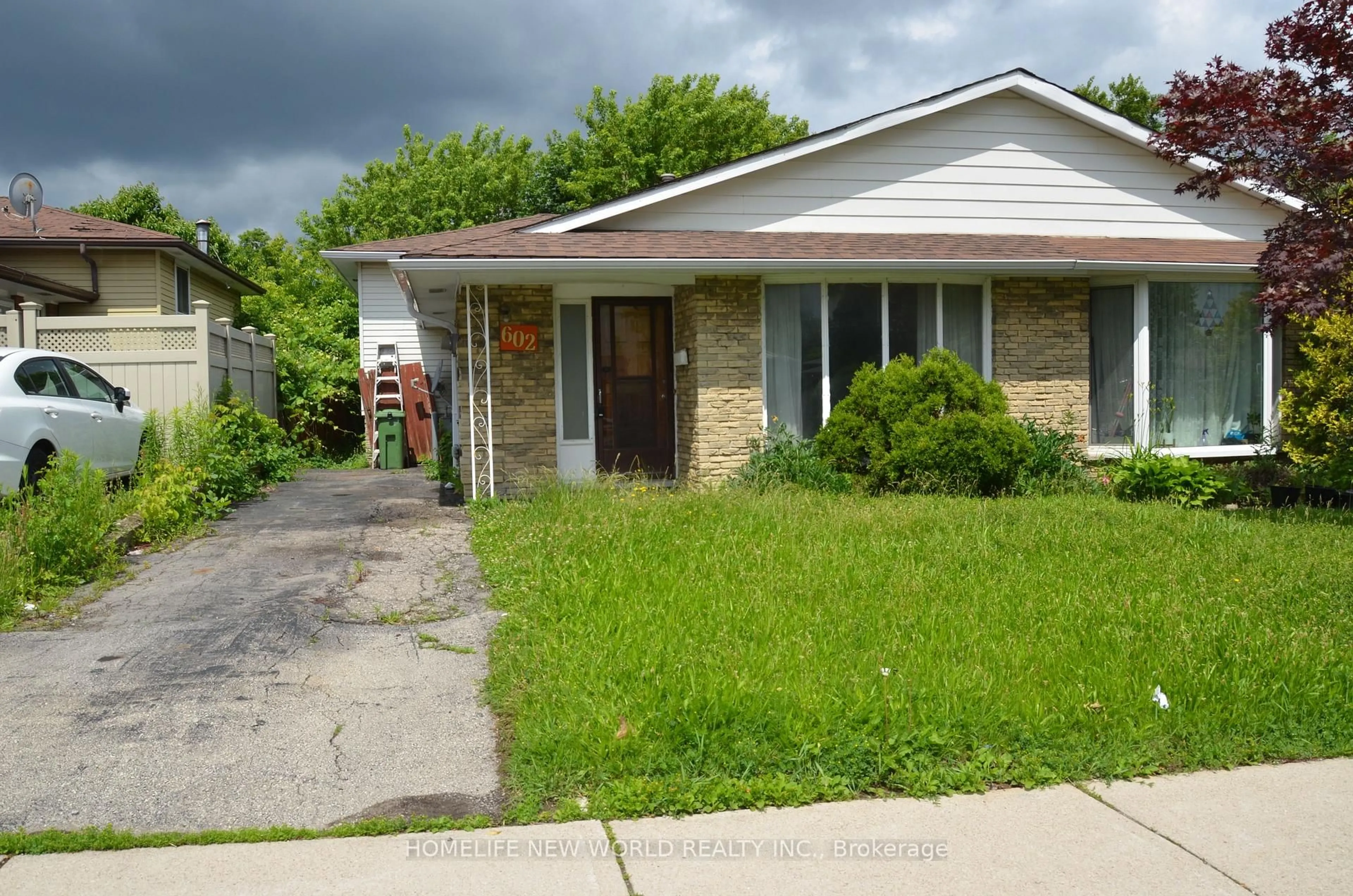 Unknown for 602 Upper Paradise Rd, Hamilton Ontario L9C 5P6