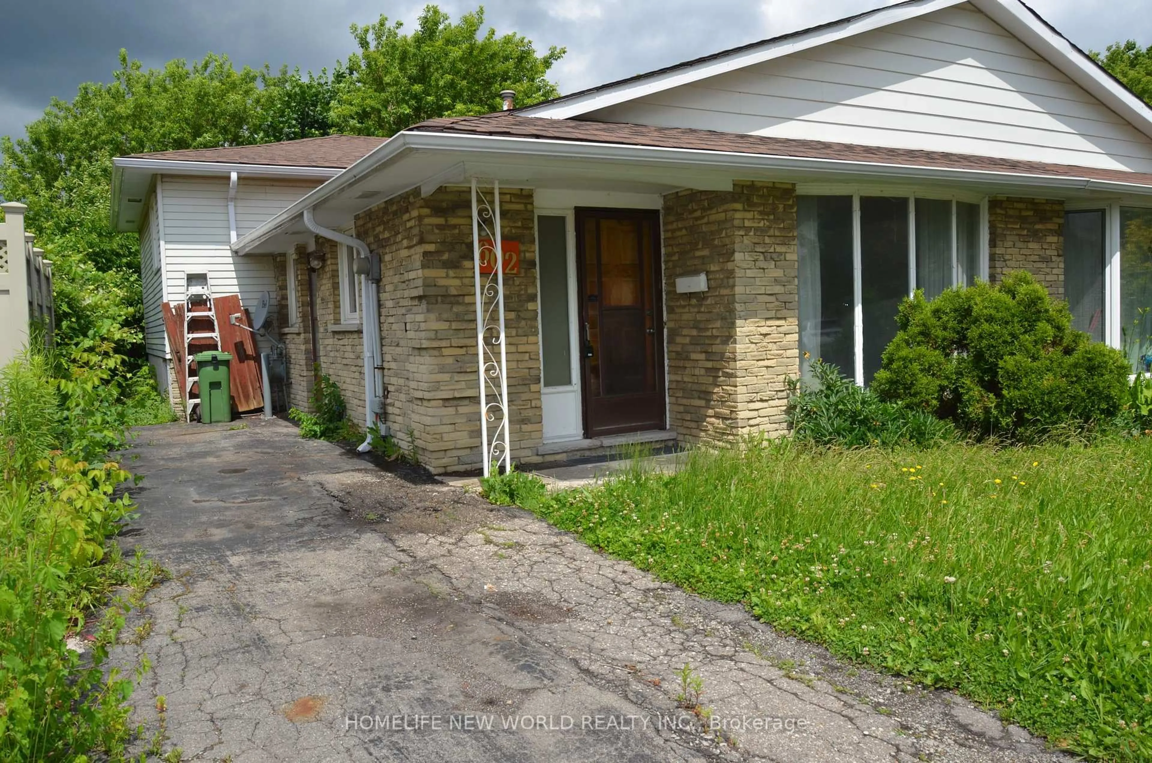 Unknown for 602 Upper Paradise Rd, Hamilton Ontario L9C 5P6