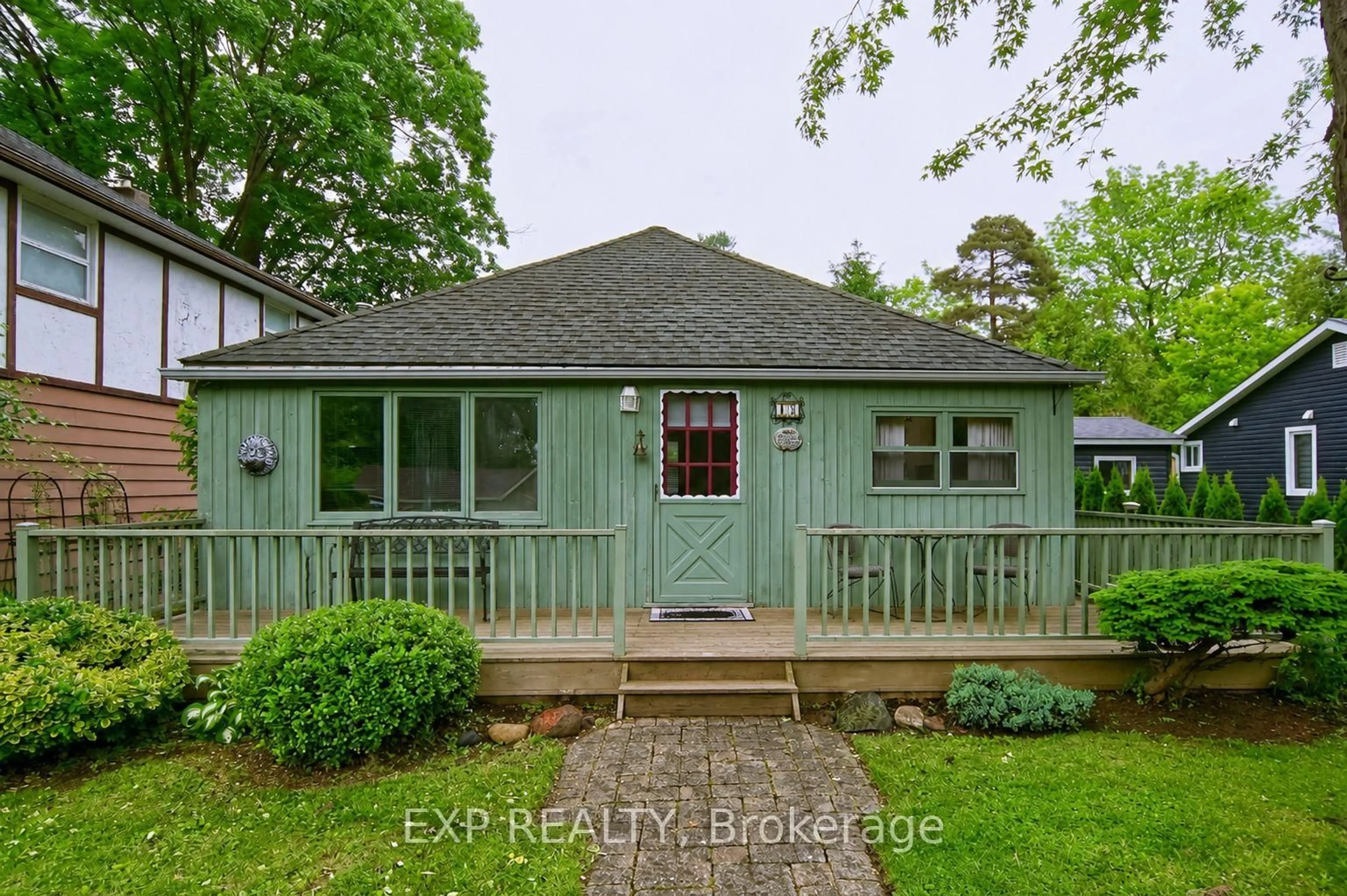 Unknown for 18 Tuyll St, Bluewater Ontario N0M 1G0