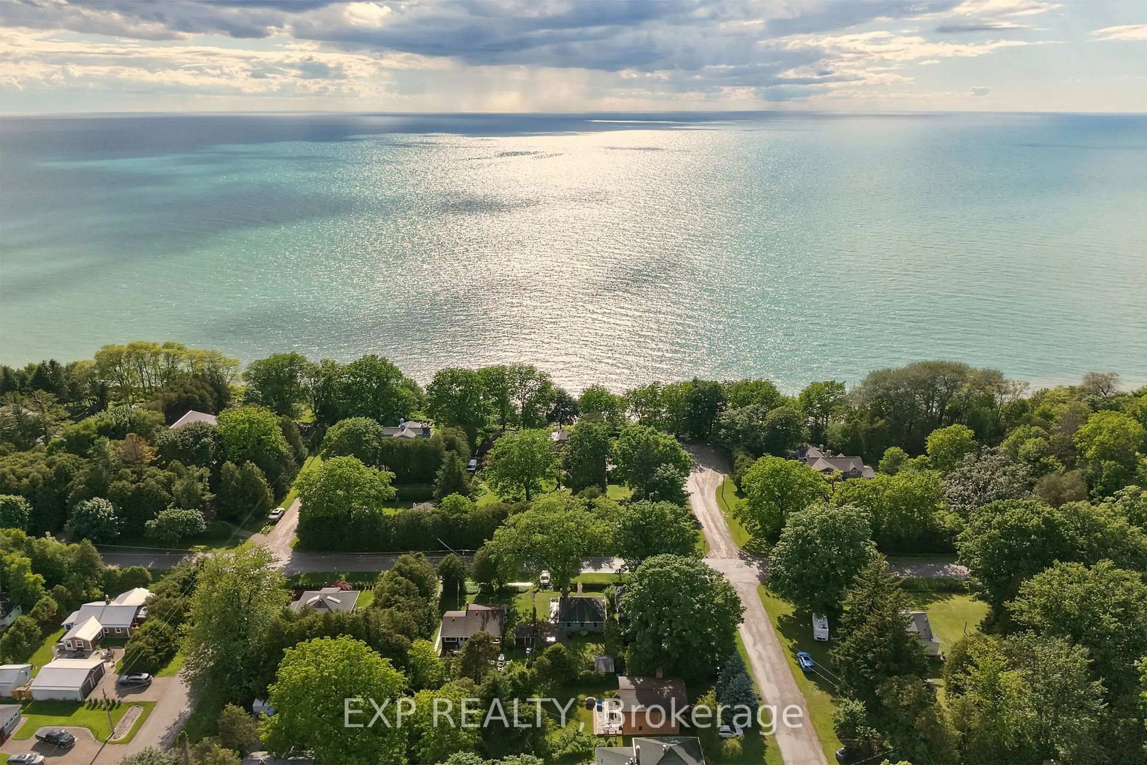 A pic from outside/outdoor area/front of a property/back of a property/a pic from drone, water/lake/river/ocean view for 18 Tuyll St, Bluewater Ontario N0M 1G0