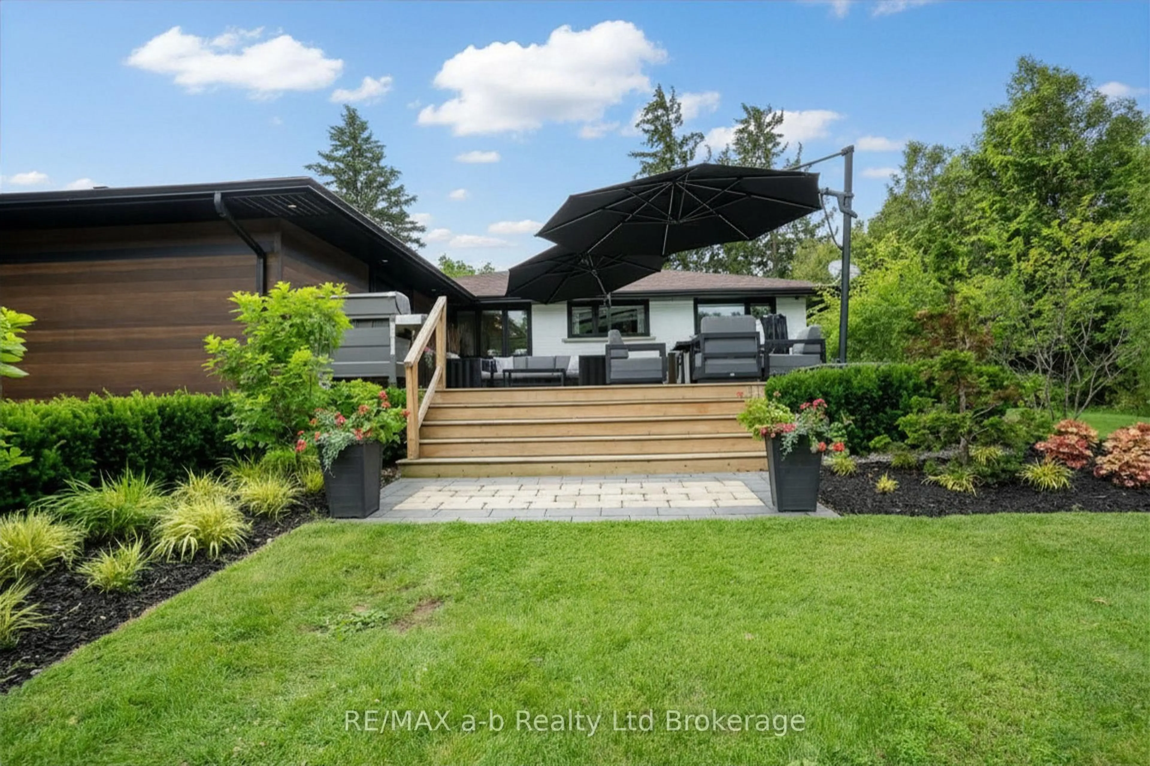 Patio, unknown for 306171 Caley Rd, Norwich Ontario N0J 1P0