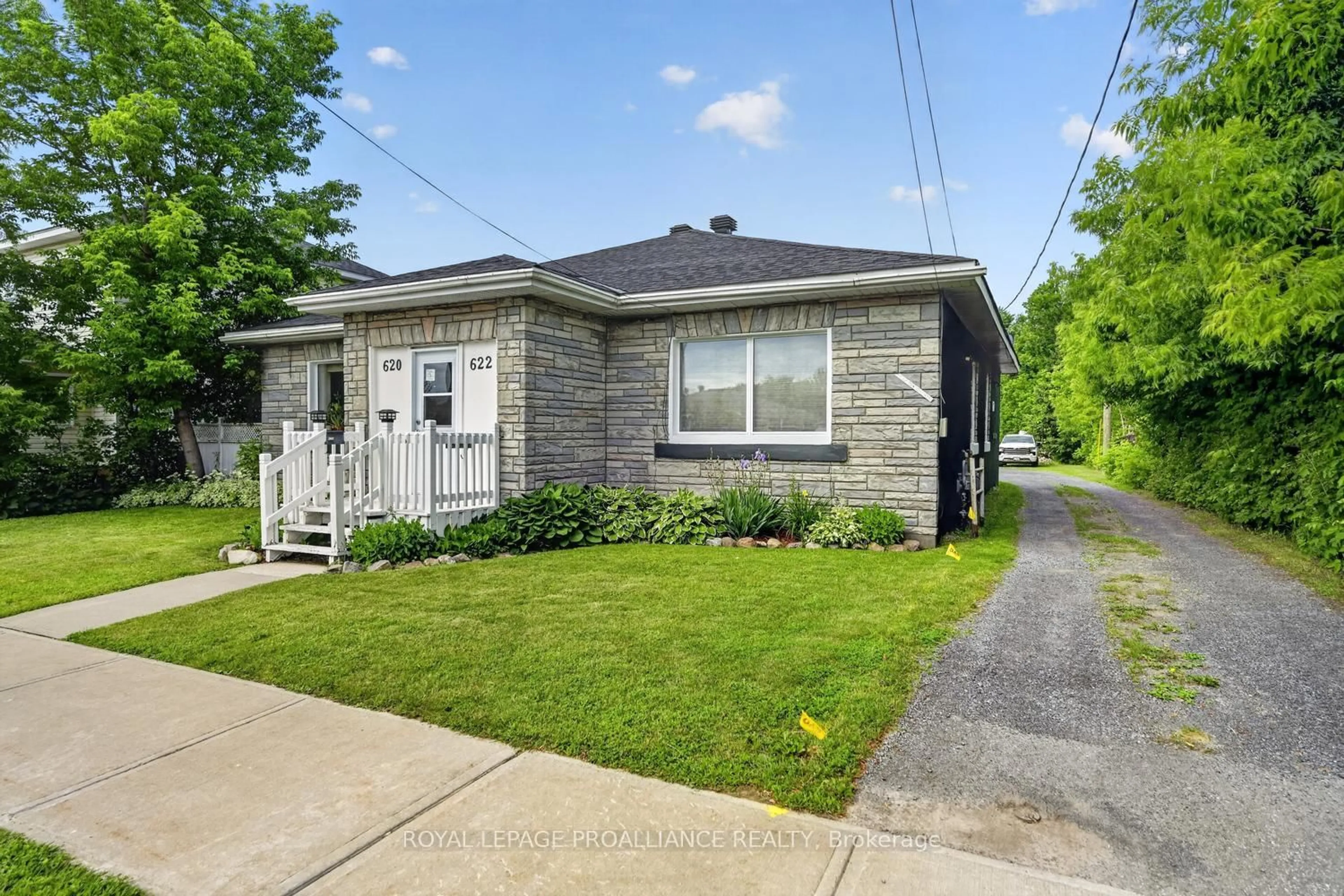 Home with brick exterior material, street for 620-622 Marlborough St, Cornwall Ontario K6H 4B1