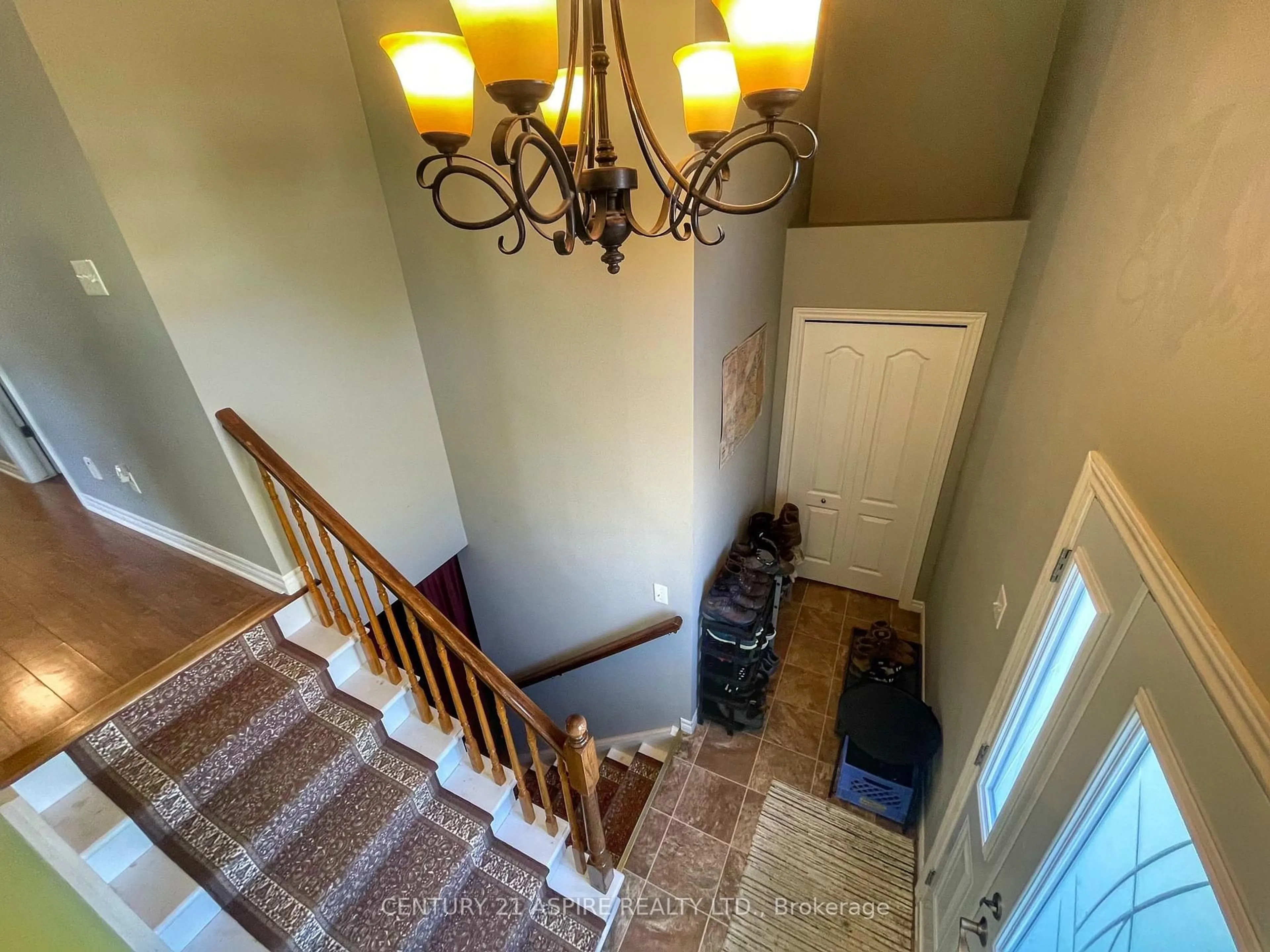 Indoor entryway for 22 Joseph St, Chalk River Ontario K0J 1J0