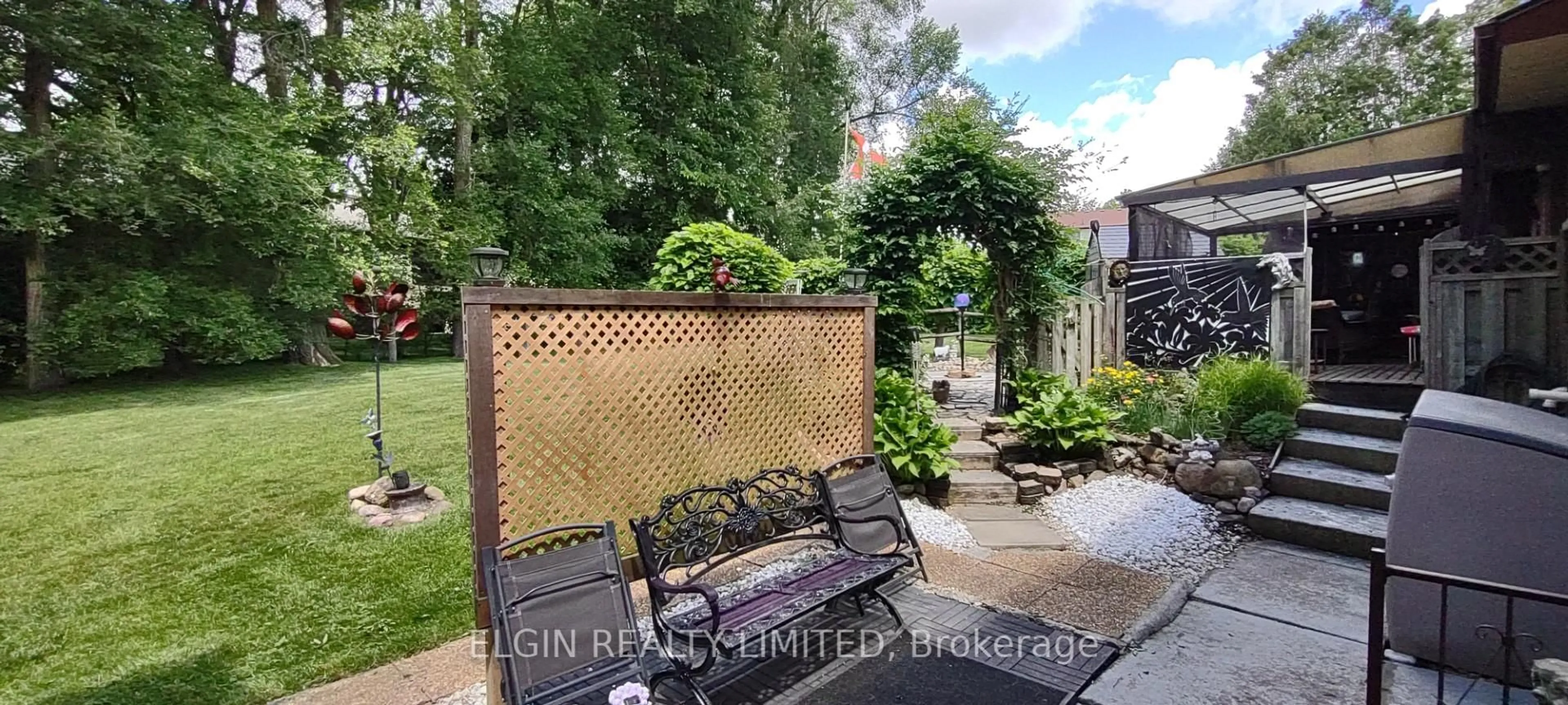Patio, unknown for 219 Brentwood Cres, Central Elgin Ontario N0L 1B0