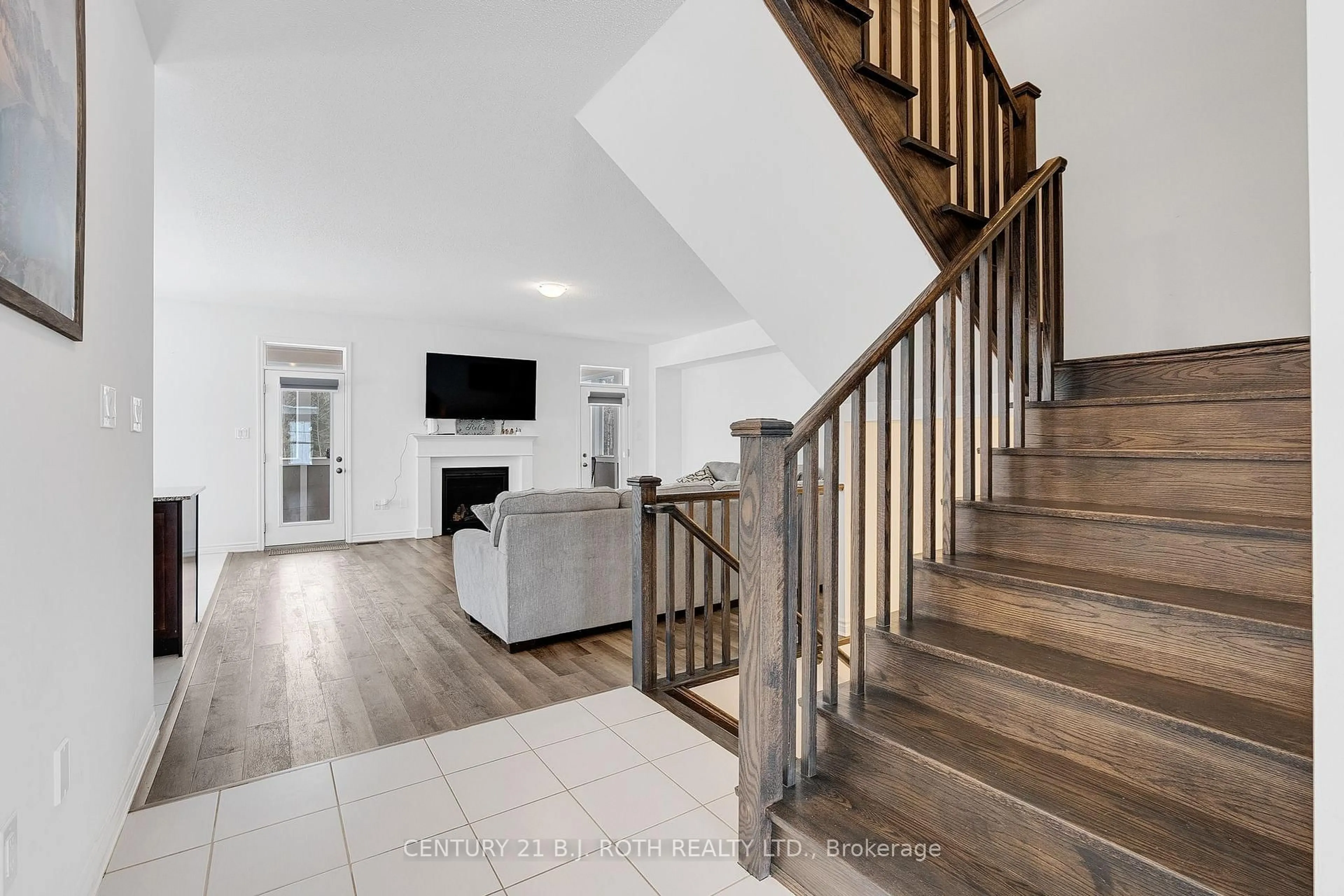 Unknown for 22 Dyer Cres, Bracebridge Ontario P1L 0N4