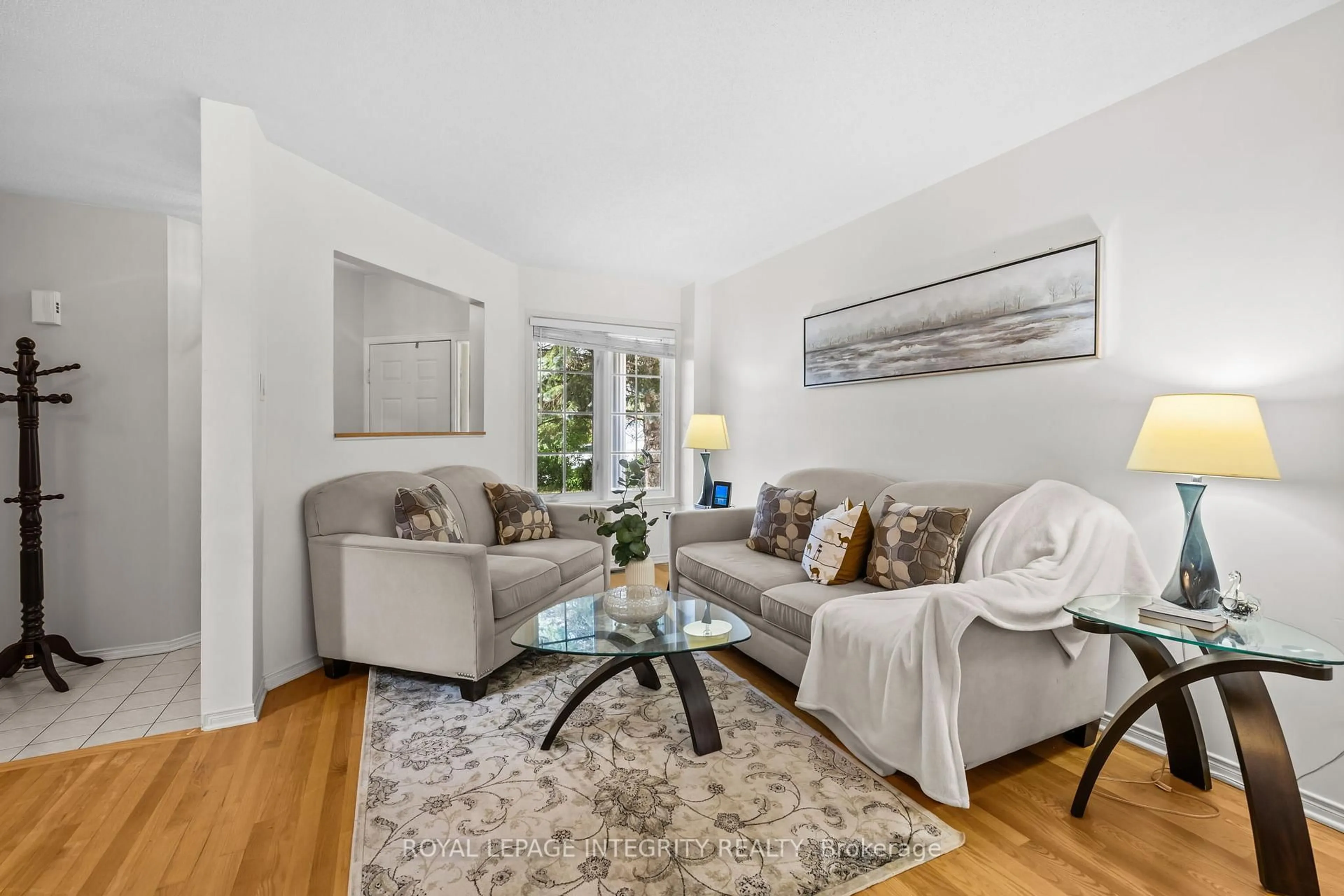Living room with furniture, unknown for 25 Crystal Park Cres, Ottawa Ontario K2C 3Z8