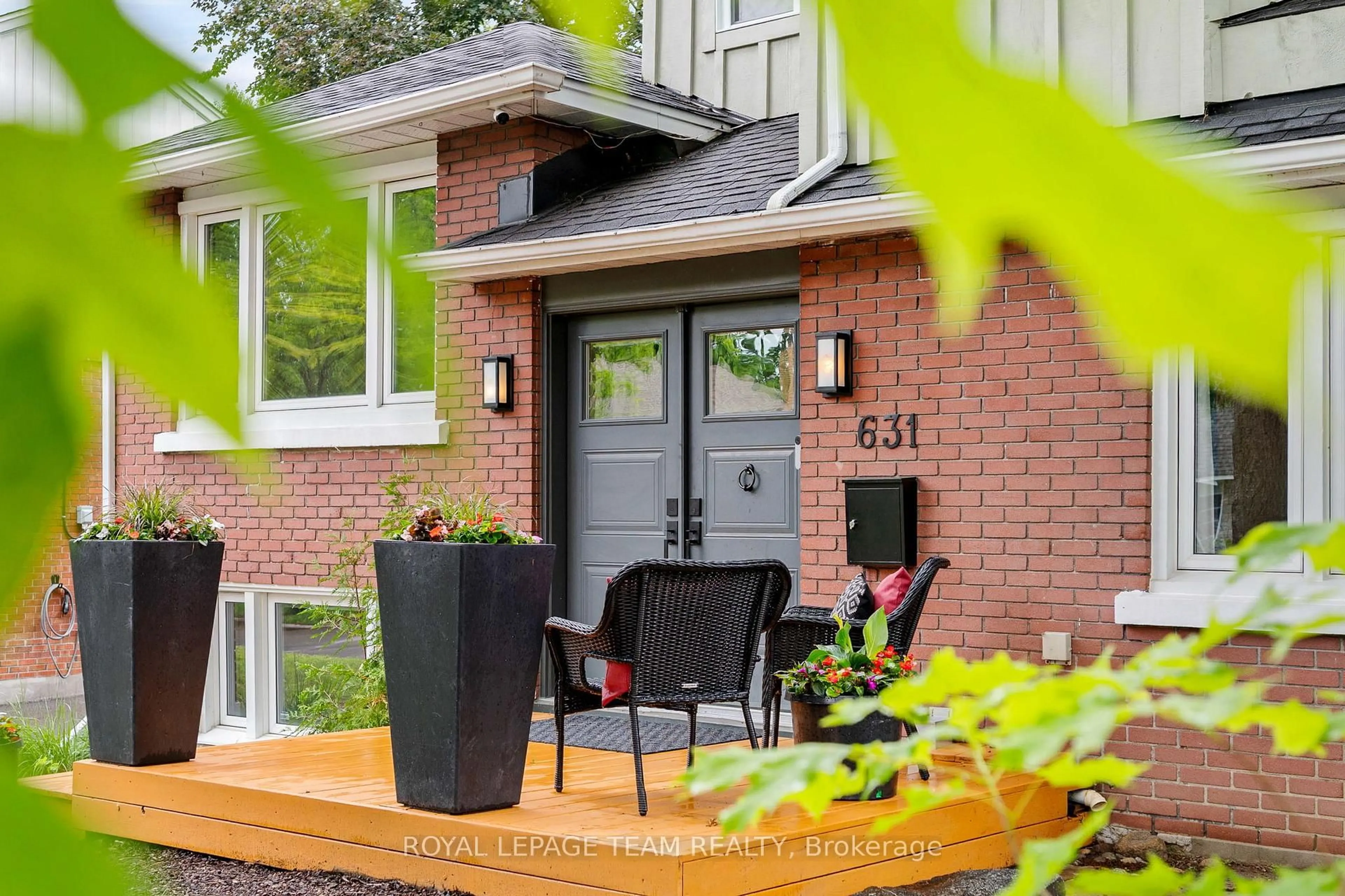 Home with brick exterior material, street for 631 Courtenay Ave, Ottawa Ontario K2A 3B6