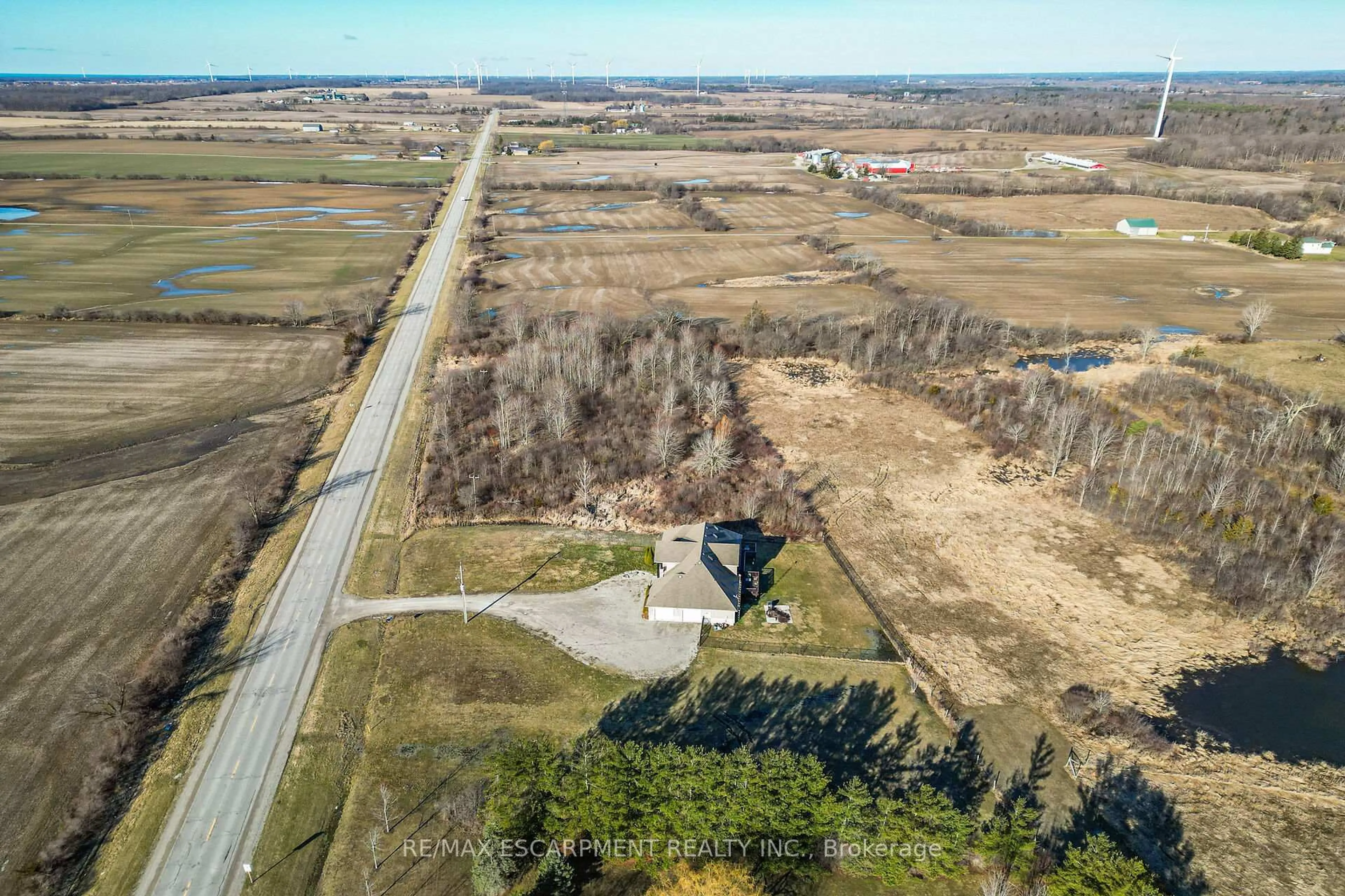 A pic from outside/outdoor area/front of a property/back of a property/a pic from drone, unknown for 4491 HALDIMAND 20 Rd, Haldimand Ontario N1A 2W3