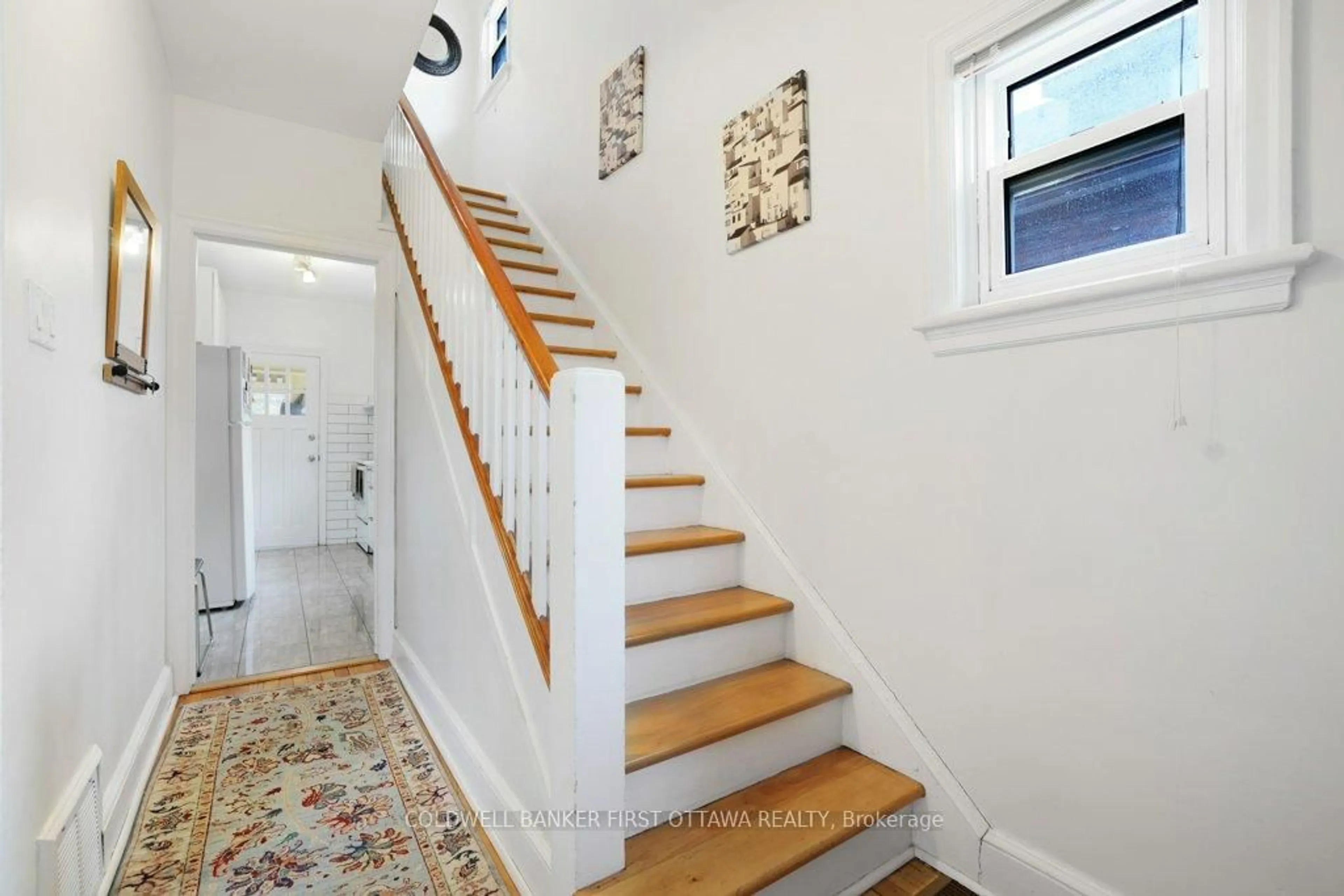 Unknown for 968 Gladstone Ave, Ottawa Ontario K1Y 3E7