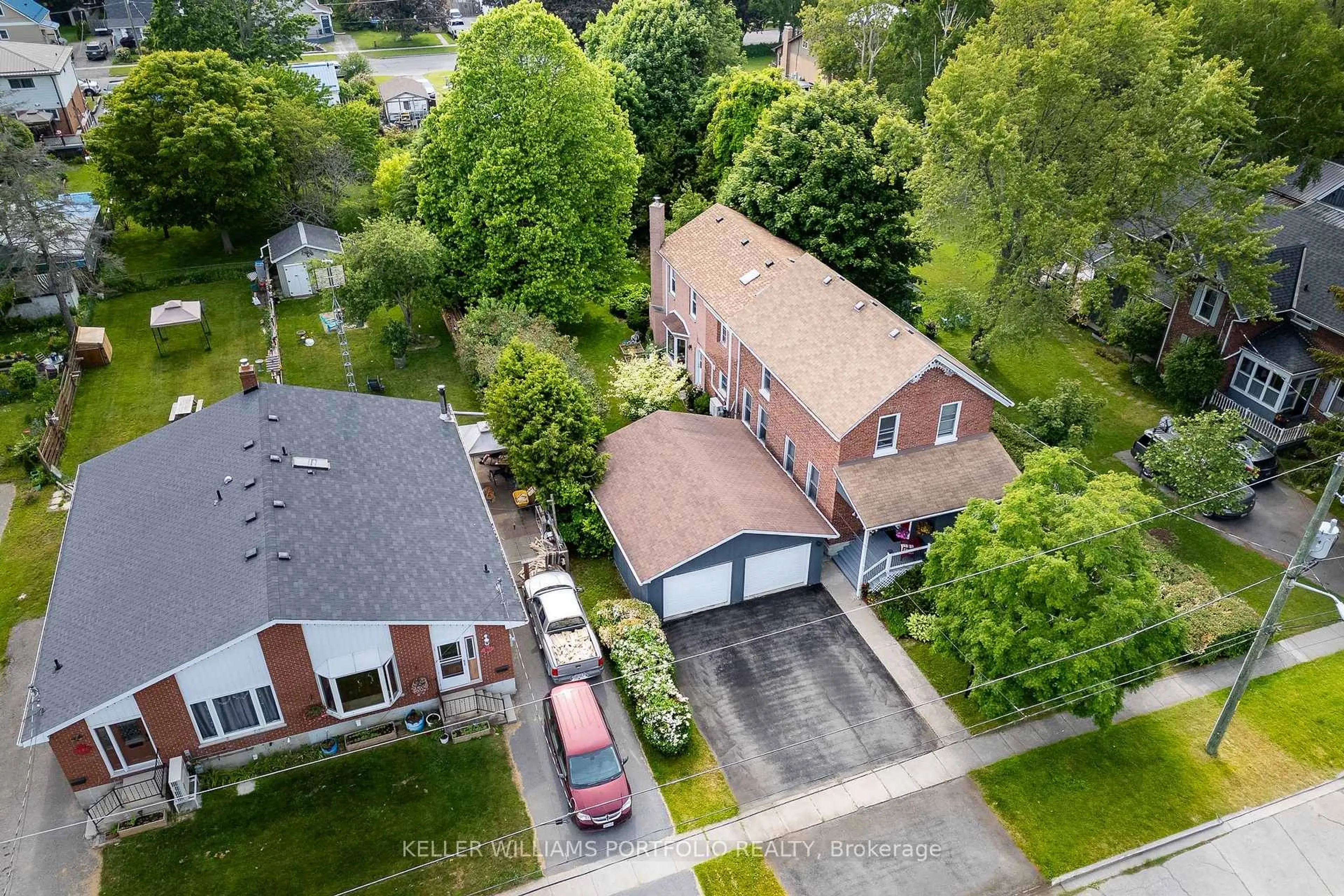 A pic from outside/outdoor area/front of a property/back of a property/a pic from drone, street for 191 Stuart St, Cobourg Ontario K9A 2Y1
