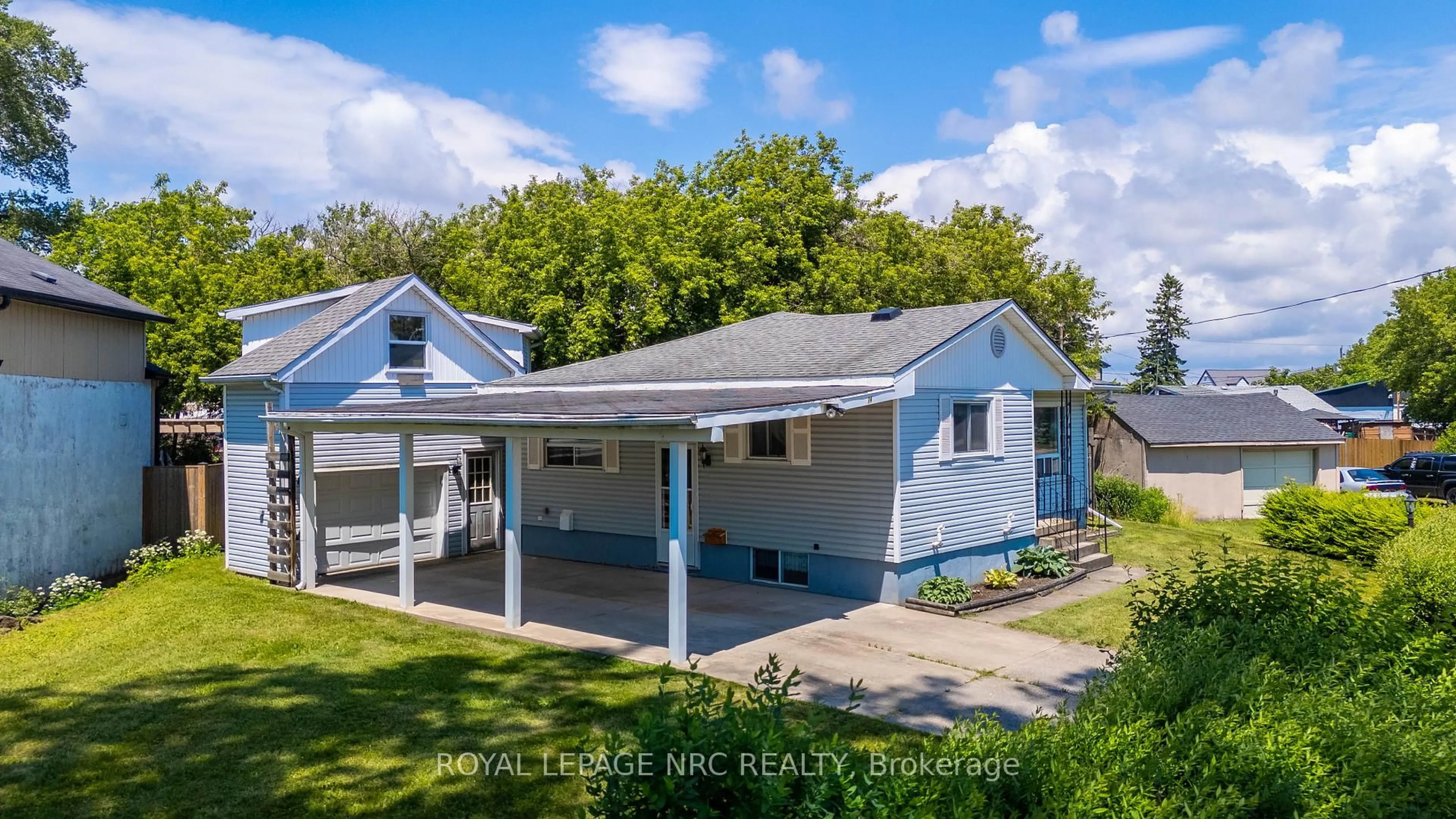 A pic from outside/outdoor area/front of a property/back of a property/a pic from drone, water/lake/river/ocean view for 74 Dolphin St, Port Colborne Ontario L3K 2J2