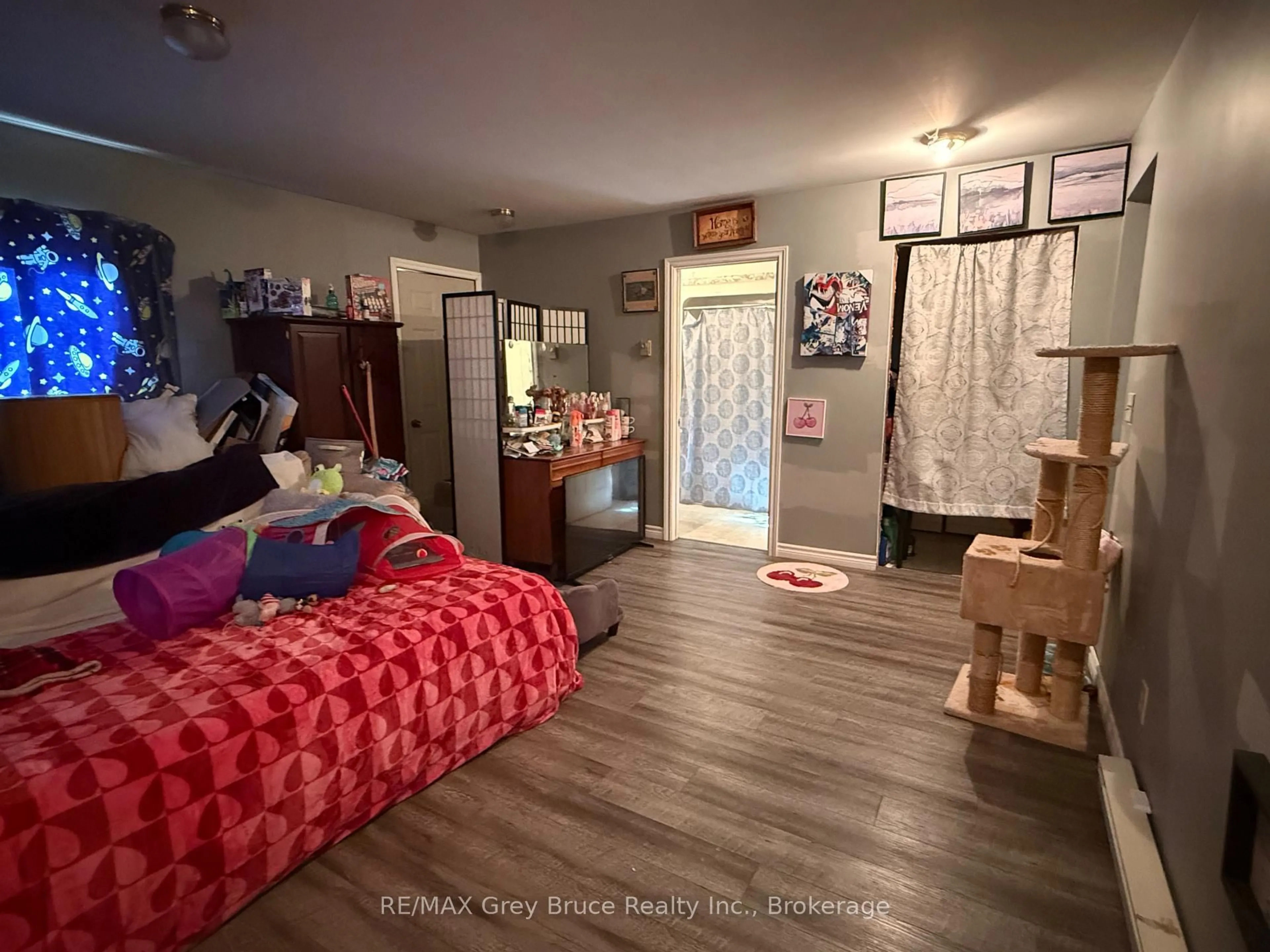 A pic of a room for 290 Berford St, South Bruce Peninsula Ontario N0H 2T0