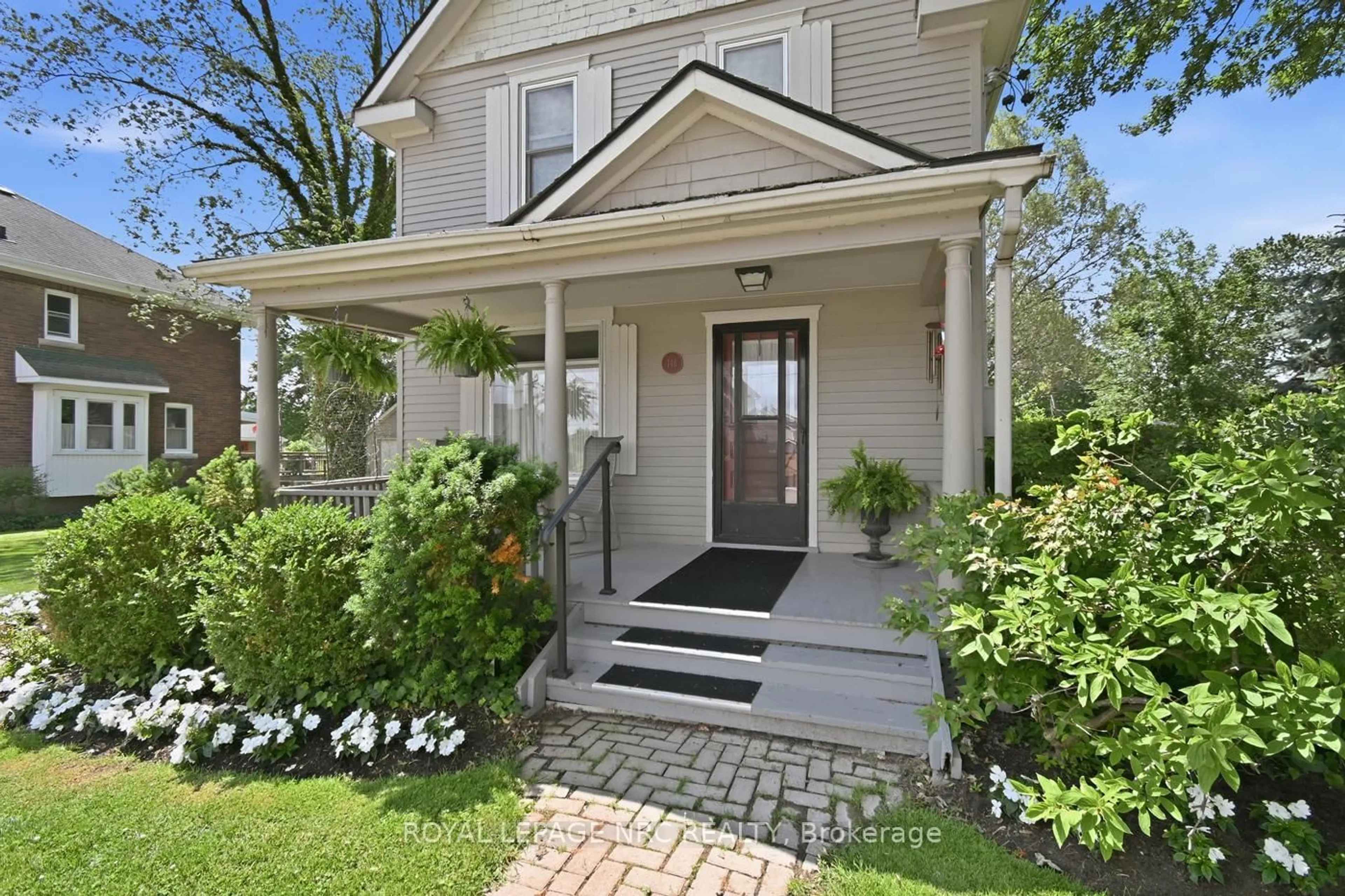 Home with brick exterior material, street for 146 Neff St, Port Colborne Ontario L3K 3T4