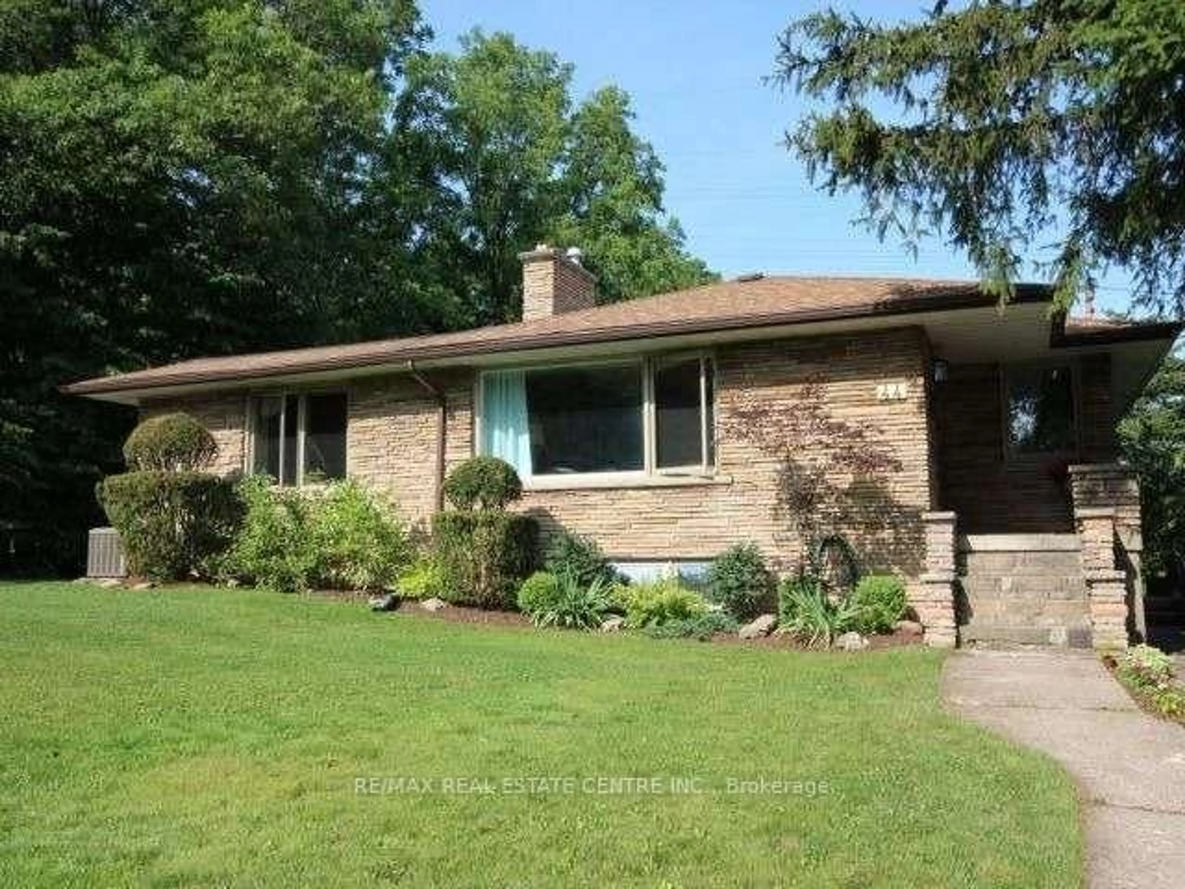 Home with brick exterior material, street for 44 Brodick St, Hamilton Ontario L8S 3E4