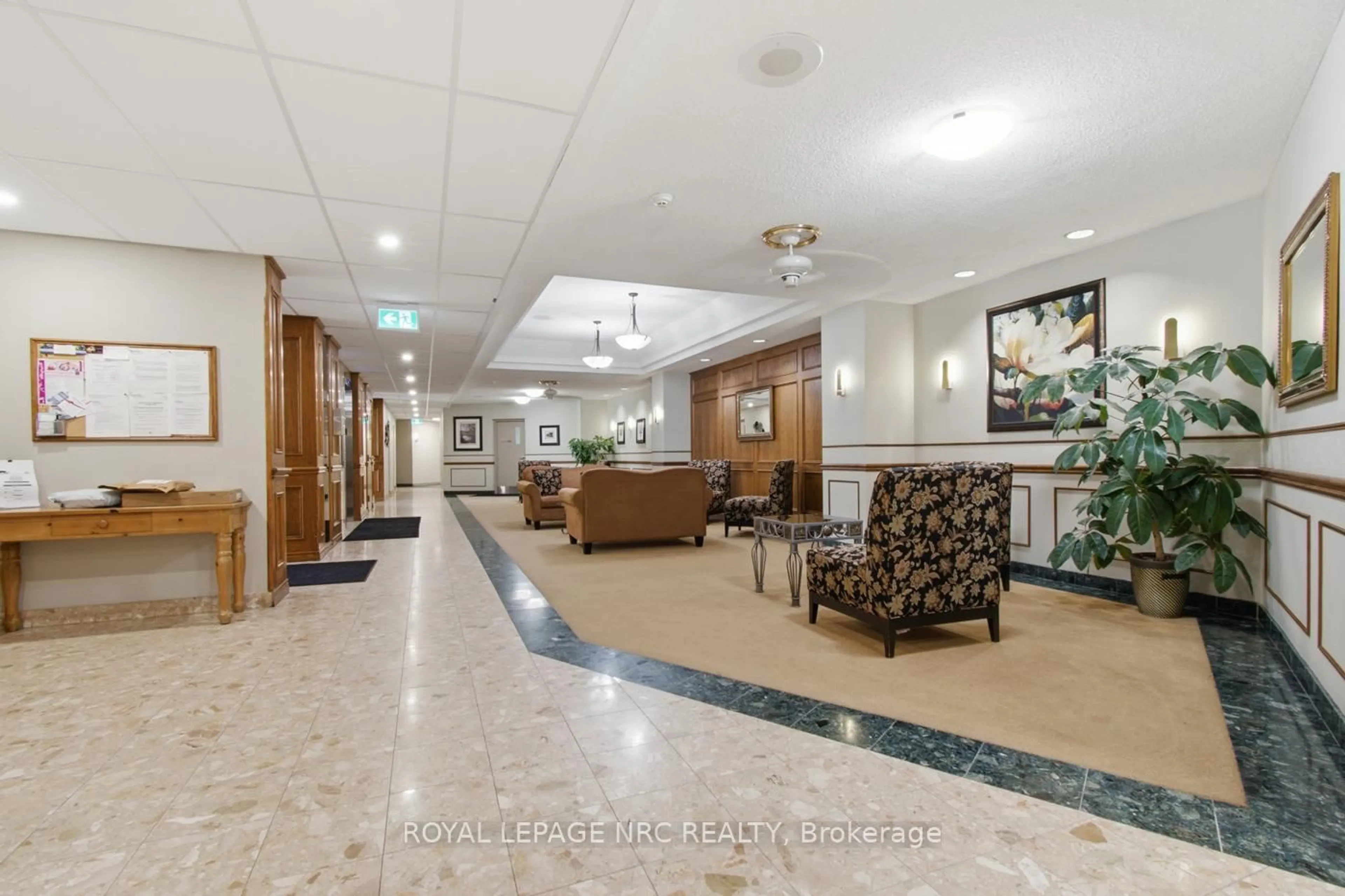 Lobby for 7 Gale Cres #1106, St. Catharines Ontario L2R 7M8