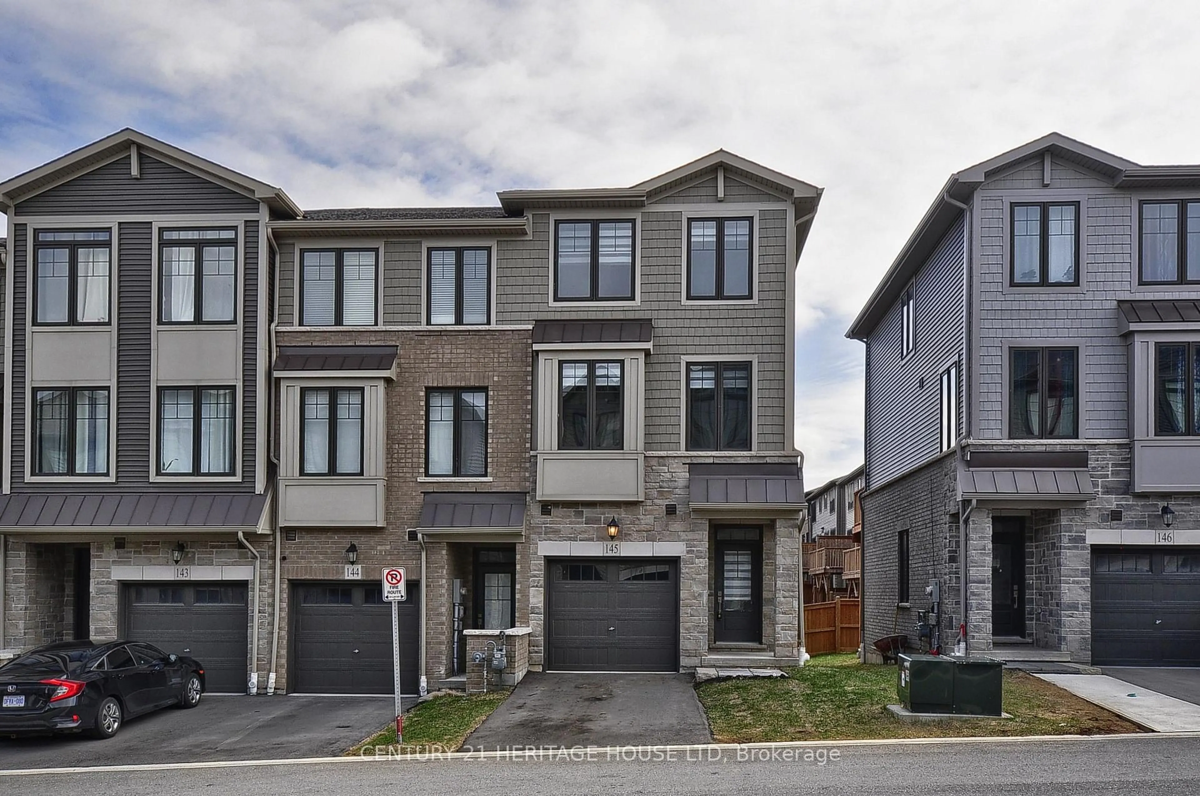 Unknown for 10 Birmingham Dr #82, Cambridge Ontario N1R 0C6