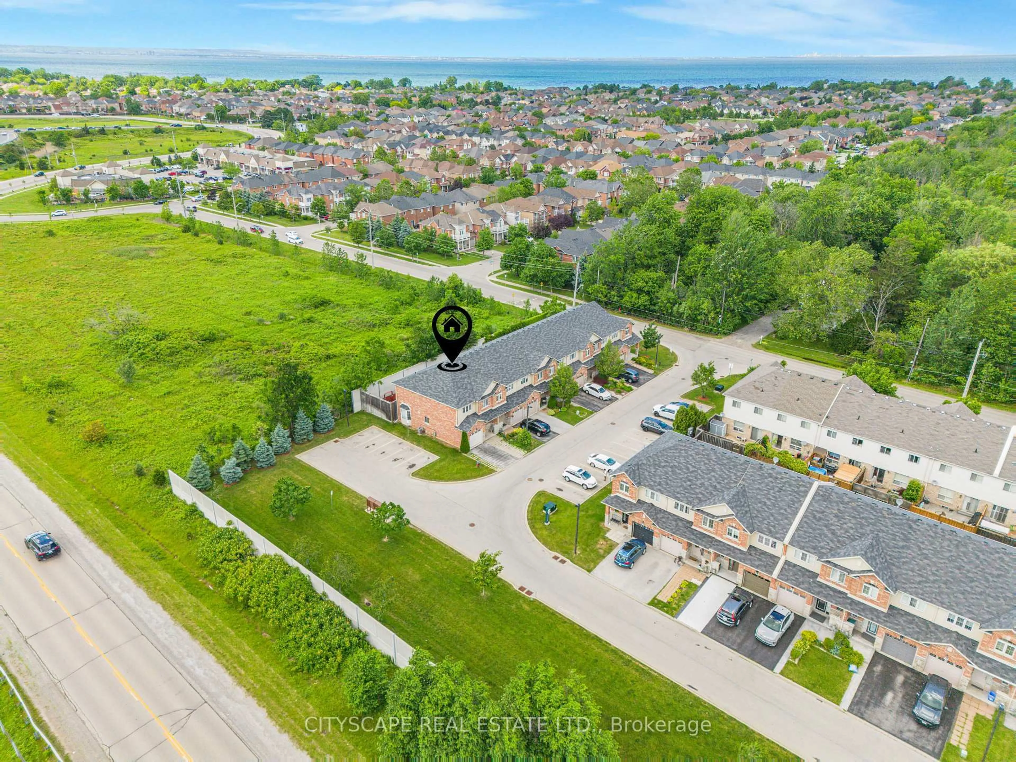 A pic from outside/outdoor area/front of a property/back of a property/a pic from drone, street for 14 Redcedar Cres, Hamilton Ontario L8E 0G3