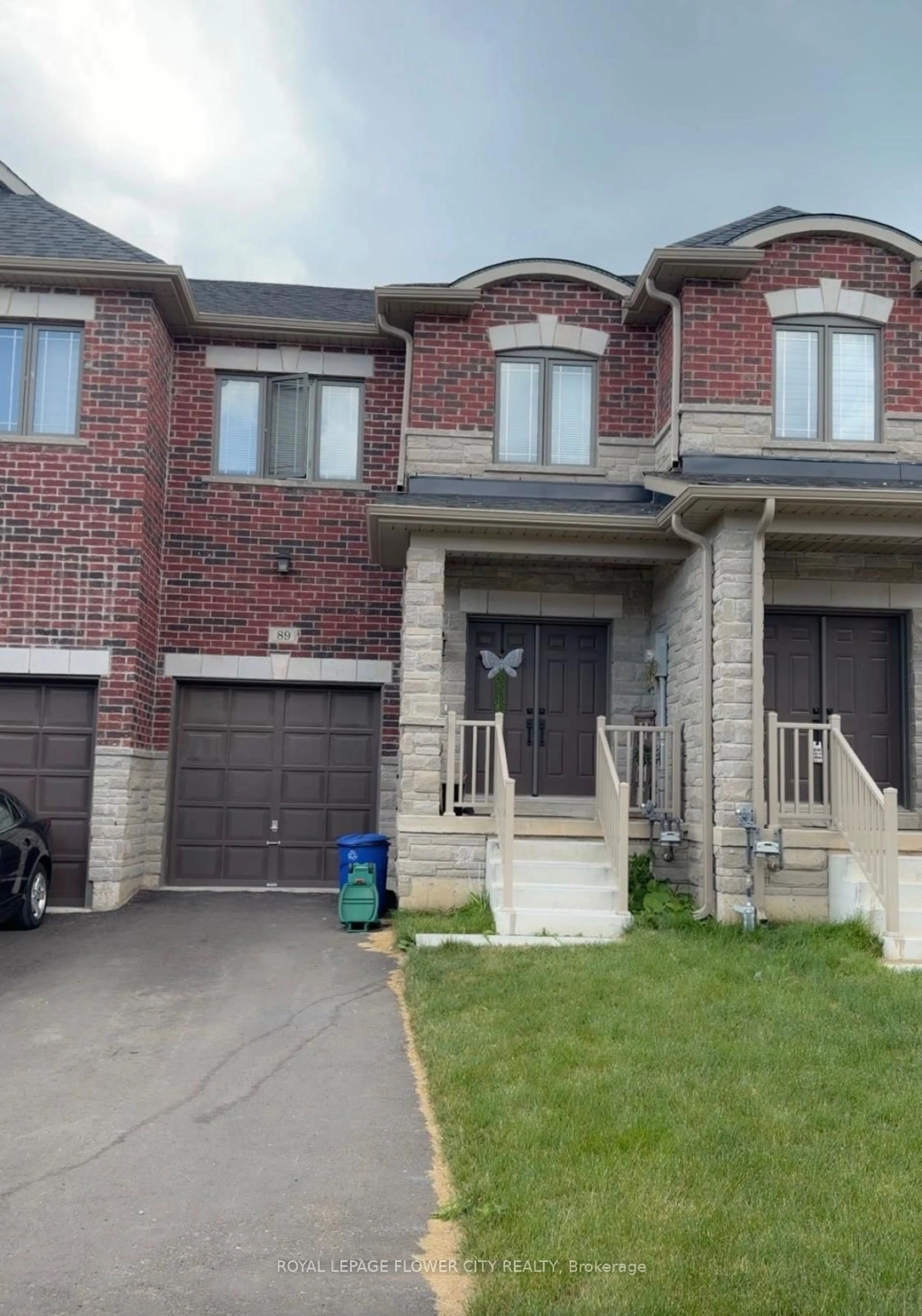Home with brick exterior material, street for 89 Baker St, Thorold Ontario L2V 0N1