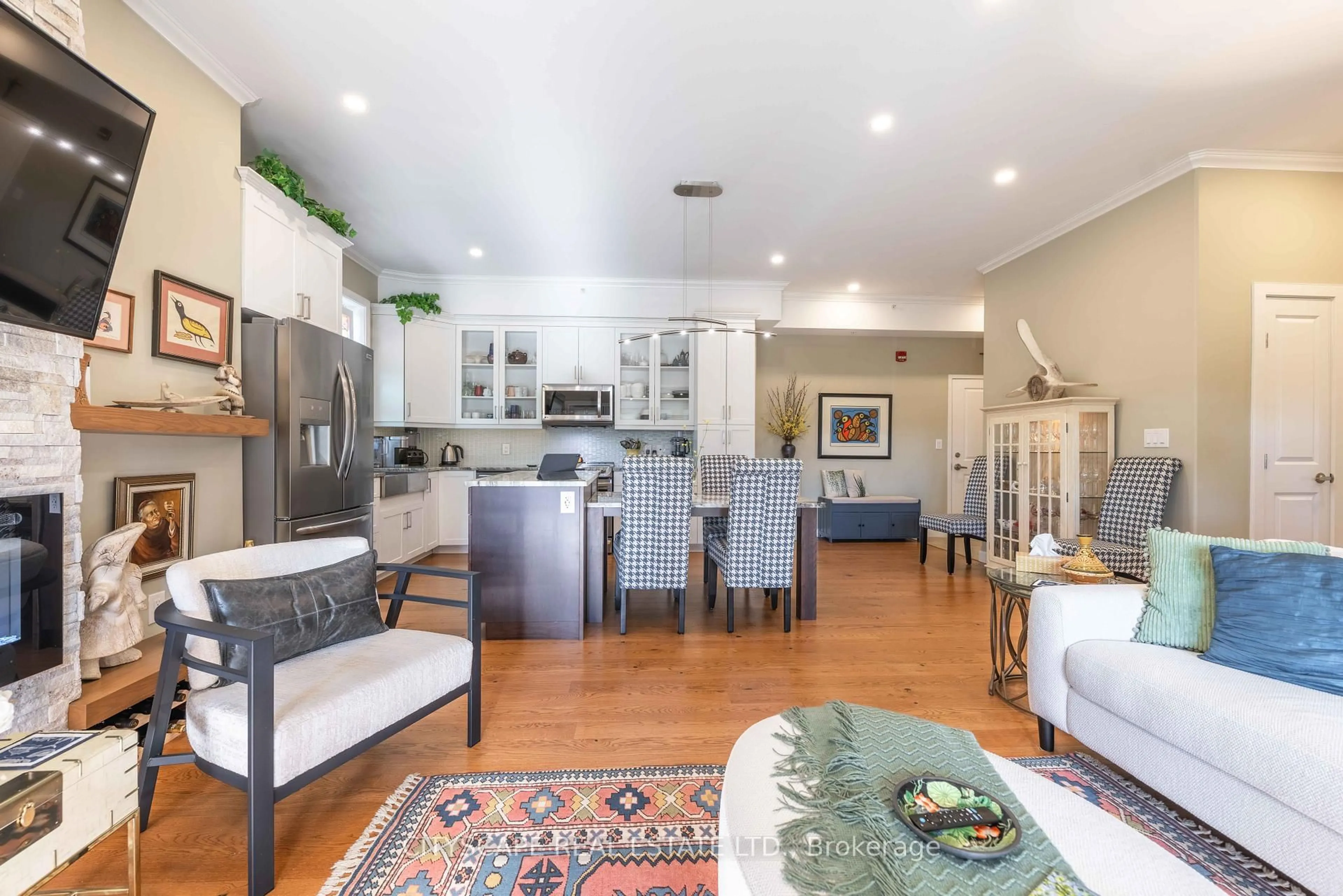 Open concept kitchen, unknown for 200 Oasis Lane #112, Thunder Bay Ontario P7B 0C2