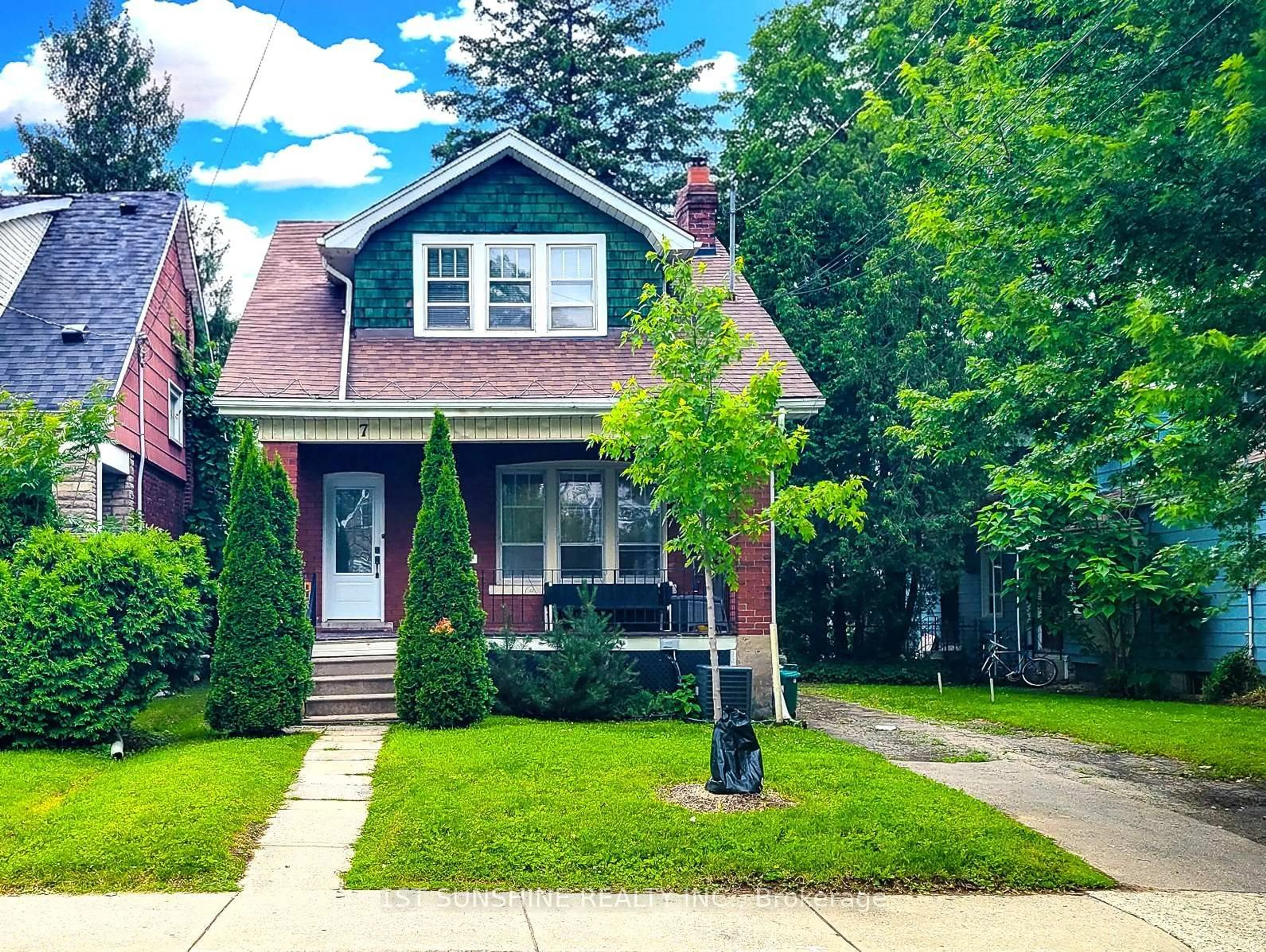 Home with brick exterior material, street for 7 Norfolk St #251801003203560, Hamilton Ontario L8S 3J9