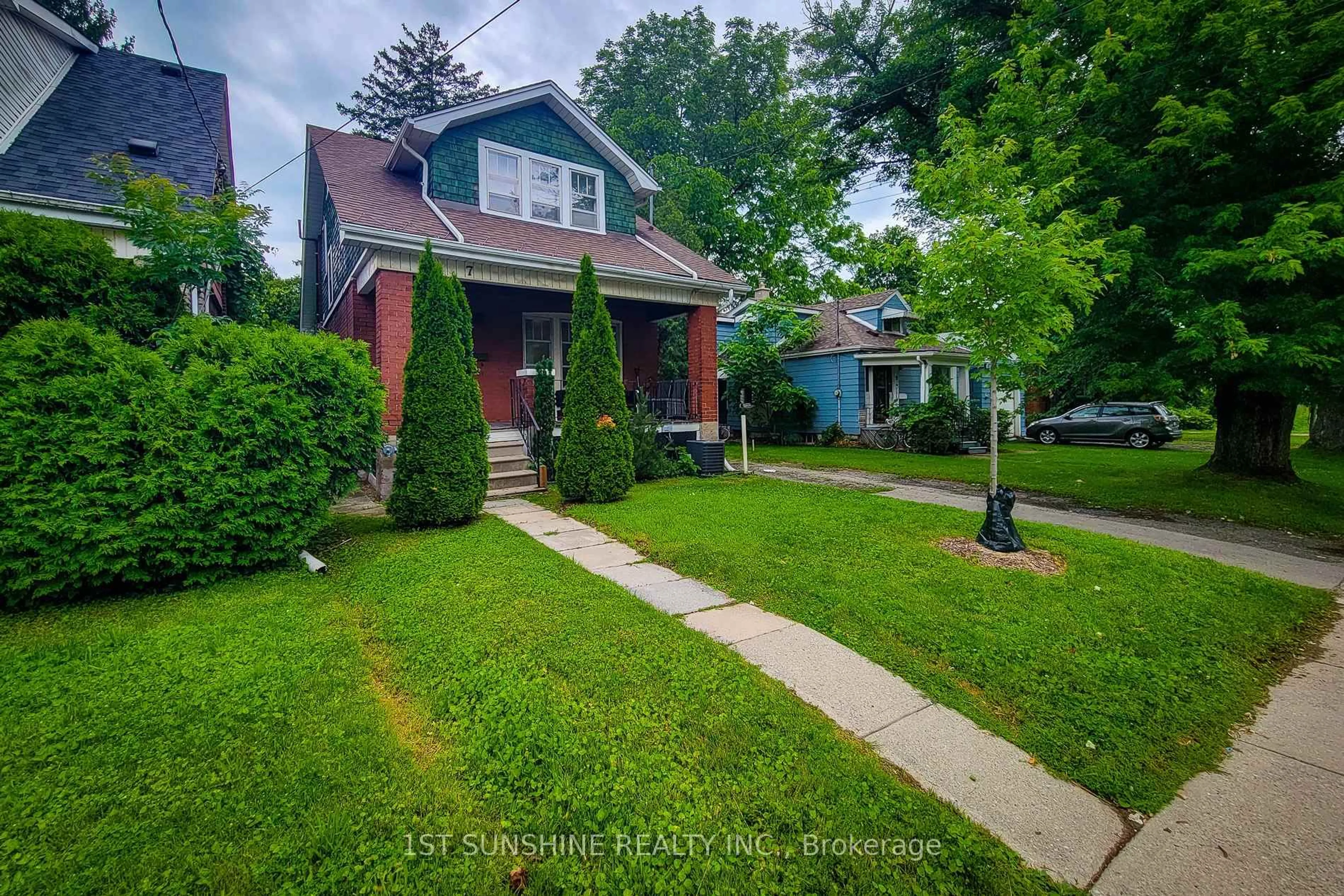 Unknown for 7 Norfolk St, Hamilton Ontario L8S 3J9