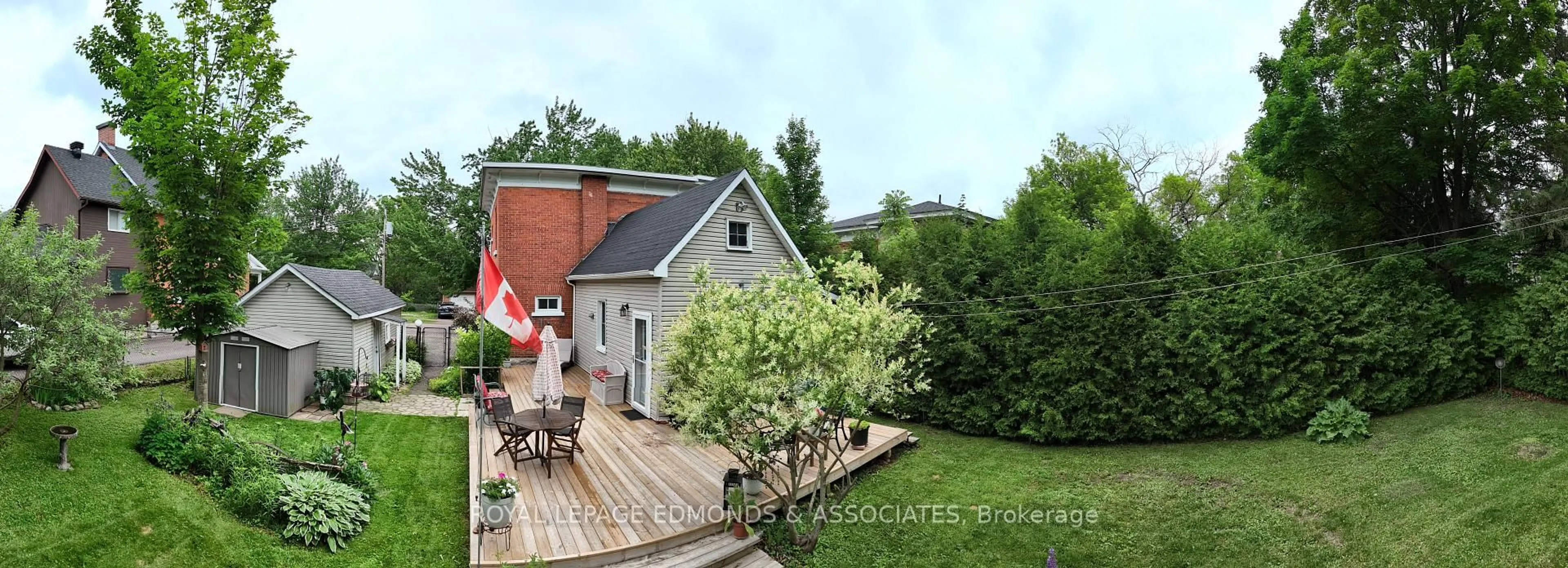 Unknown for 375 Centre St, Pembroke Ontario K8A 1J4