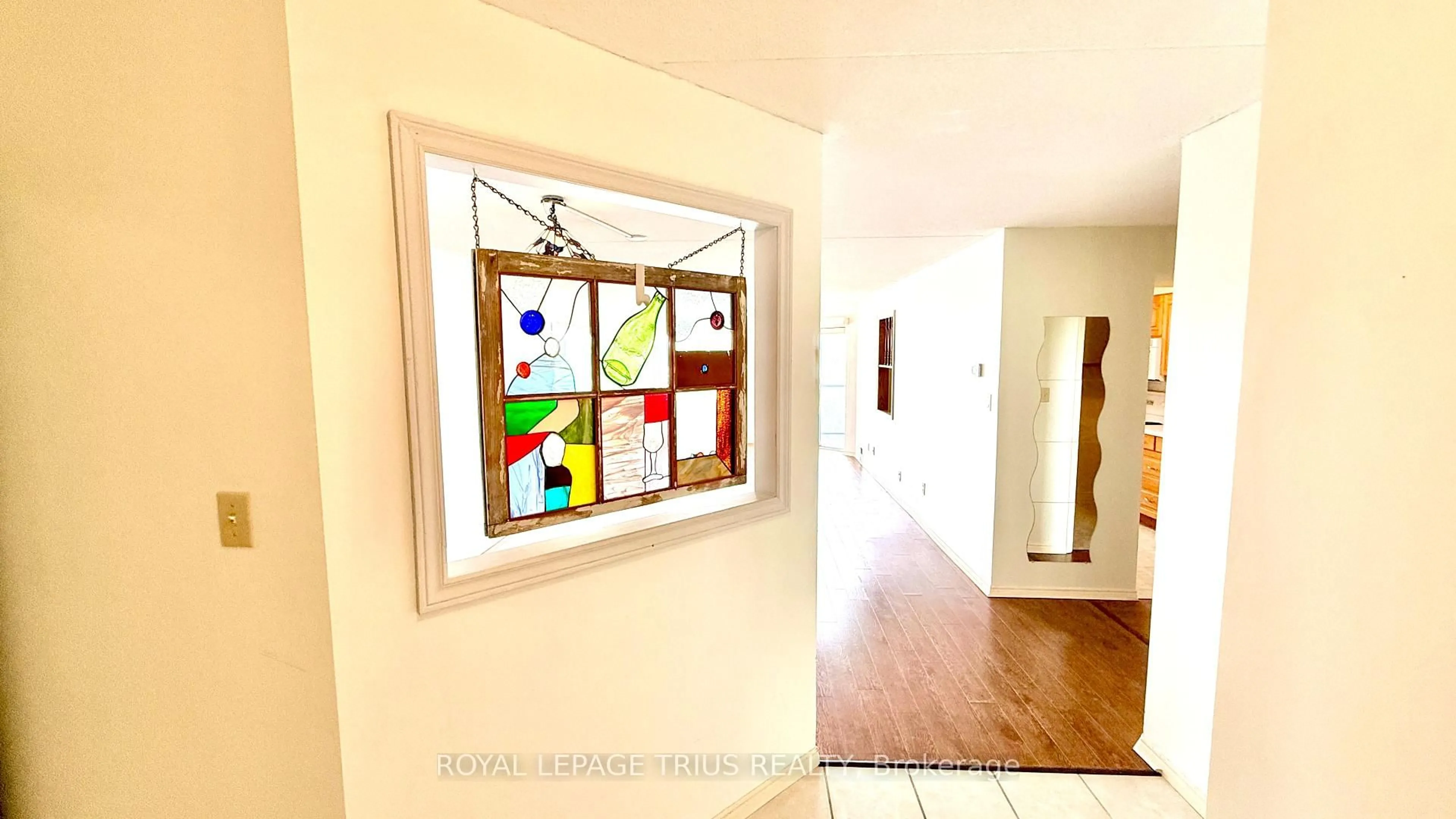 Indoor entryway for 5 Mill Pond Crt #604, Norfolk Ontario N3Y 5J6