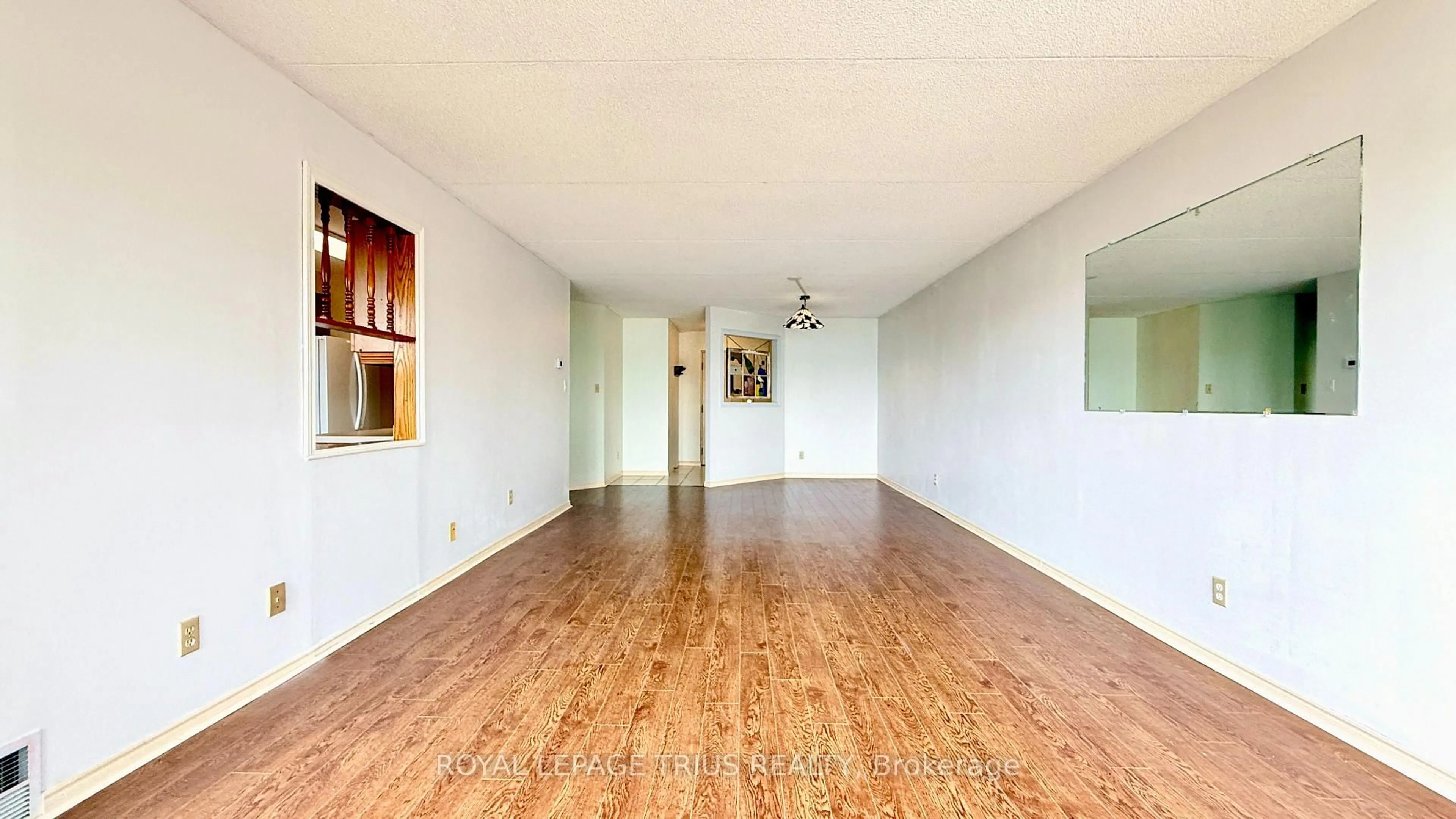 A pic of a room for 5 Mill Pond Crt #604, Norfolk Ontario N3Y 5J6