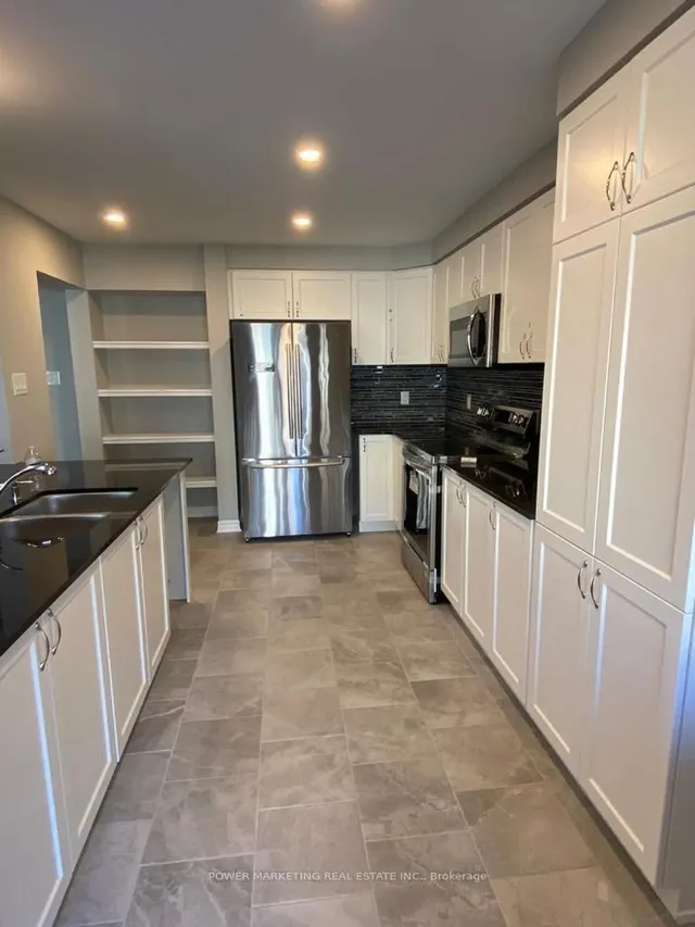 507 NORDMANN FIR Crt, Ottawa 3