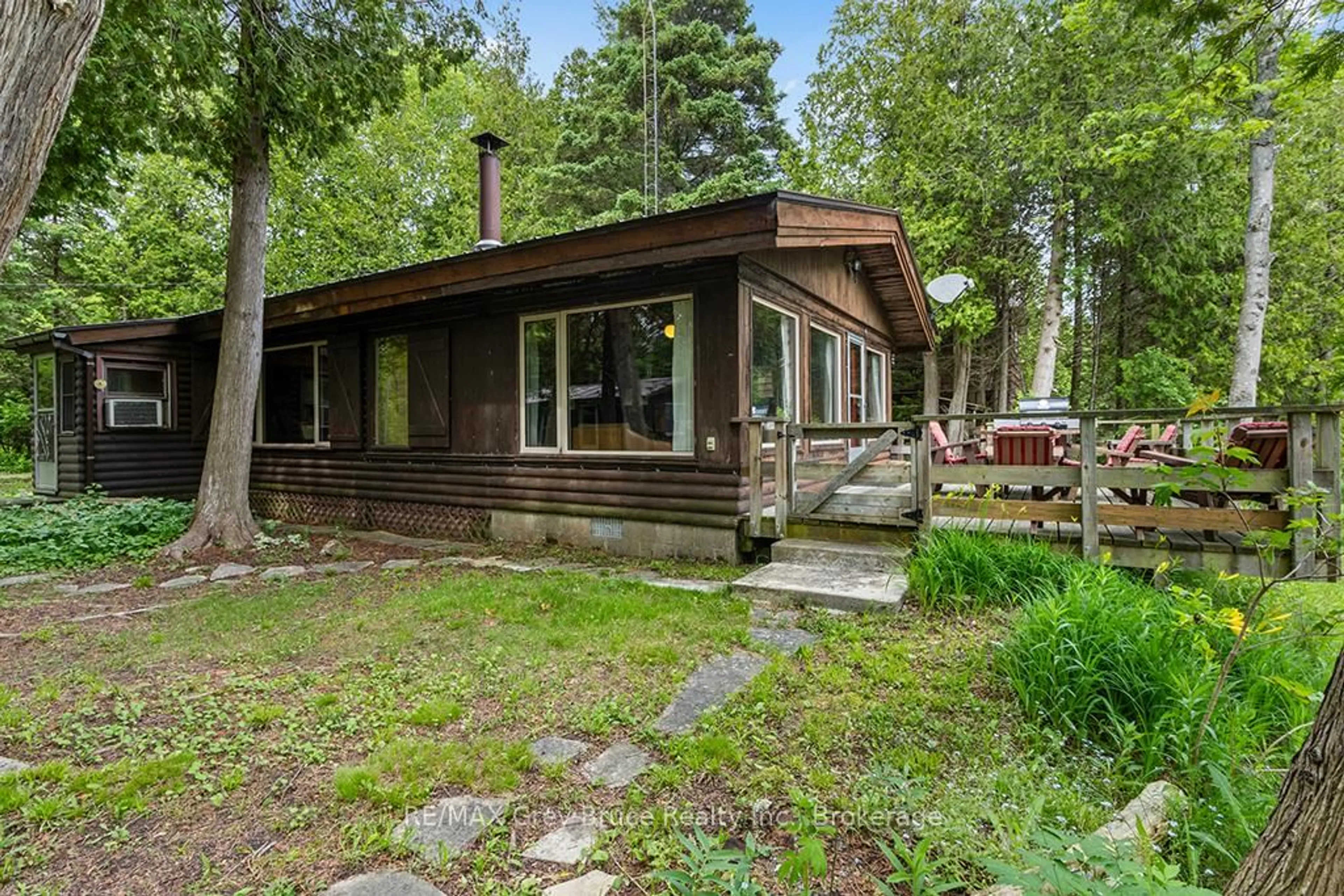 Patio, forest/trees view for 26 Bridge St, Northern Bruce Peninsula Ontario N0H 1W0