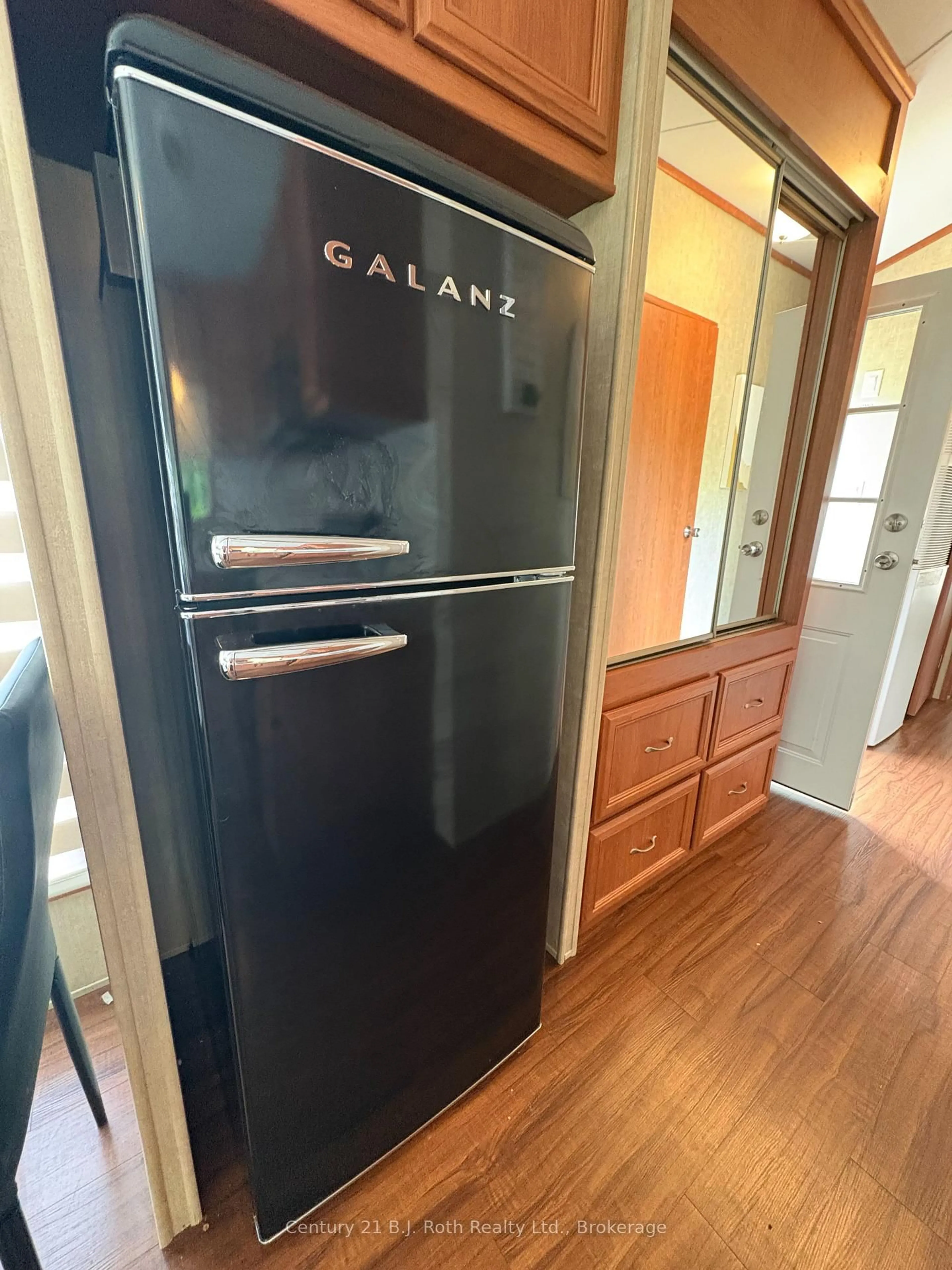 Standard kitchen, unknown for 1336 South Morrison Lake Rd #12 Morrison Creek, Gravenhurst Ontario P0E 1G0