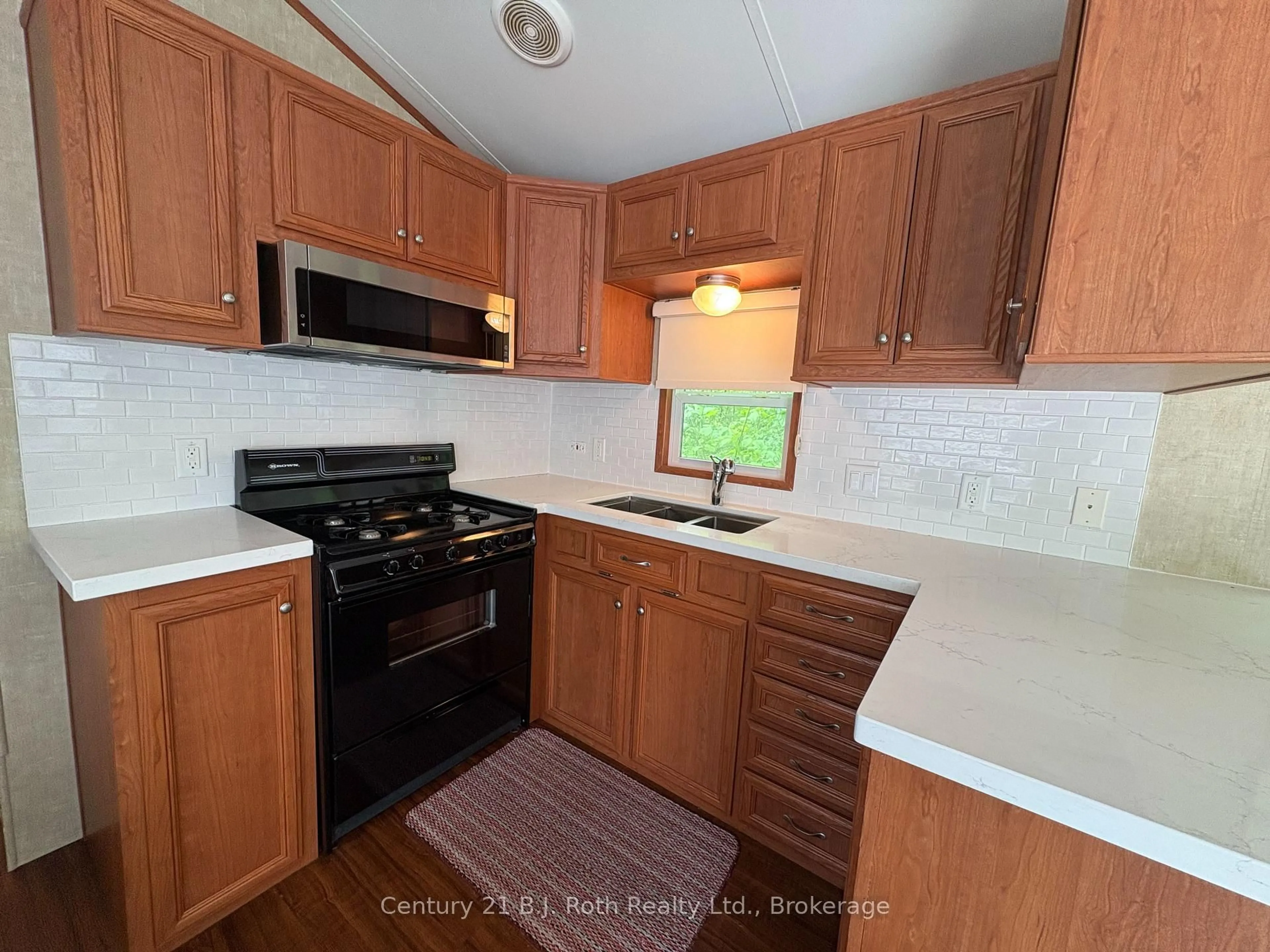 Standard kitchen, unknown for 1336 South Morrison Lake Rd #12 Morrison Creek, Gravenhurst Ontario P0E 1G0